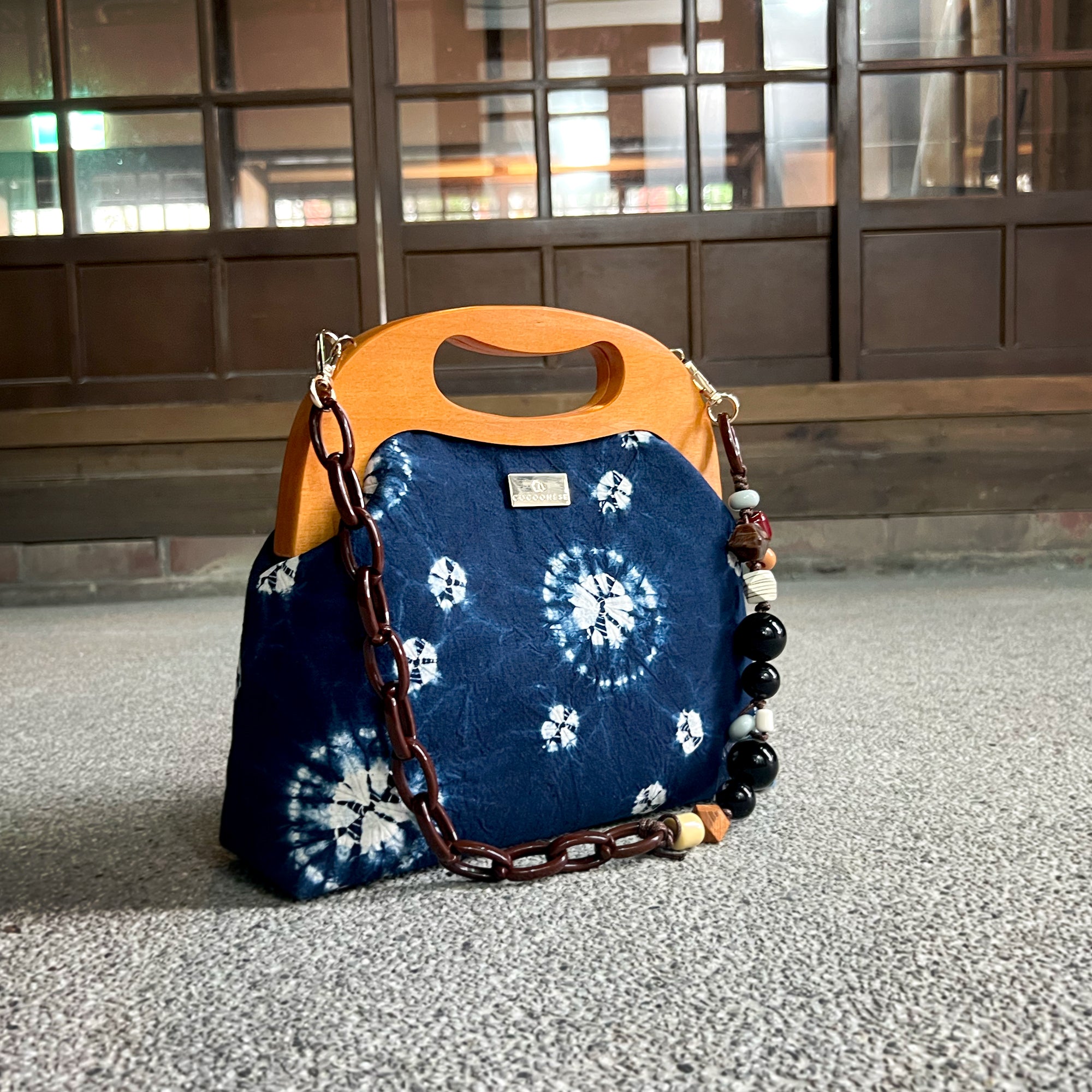 Handbag With Wooden Frame - Shibori Bubbles