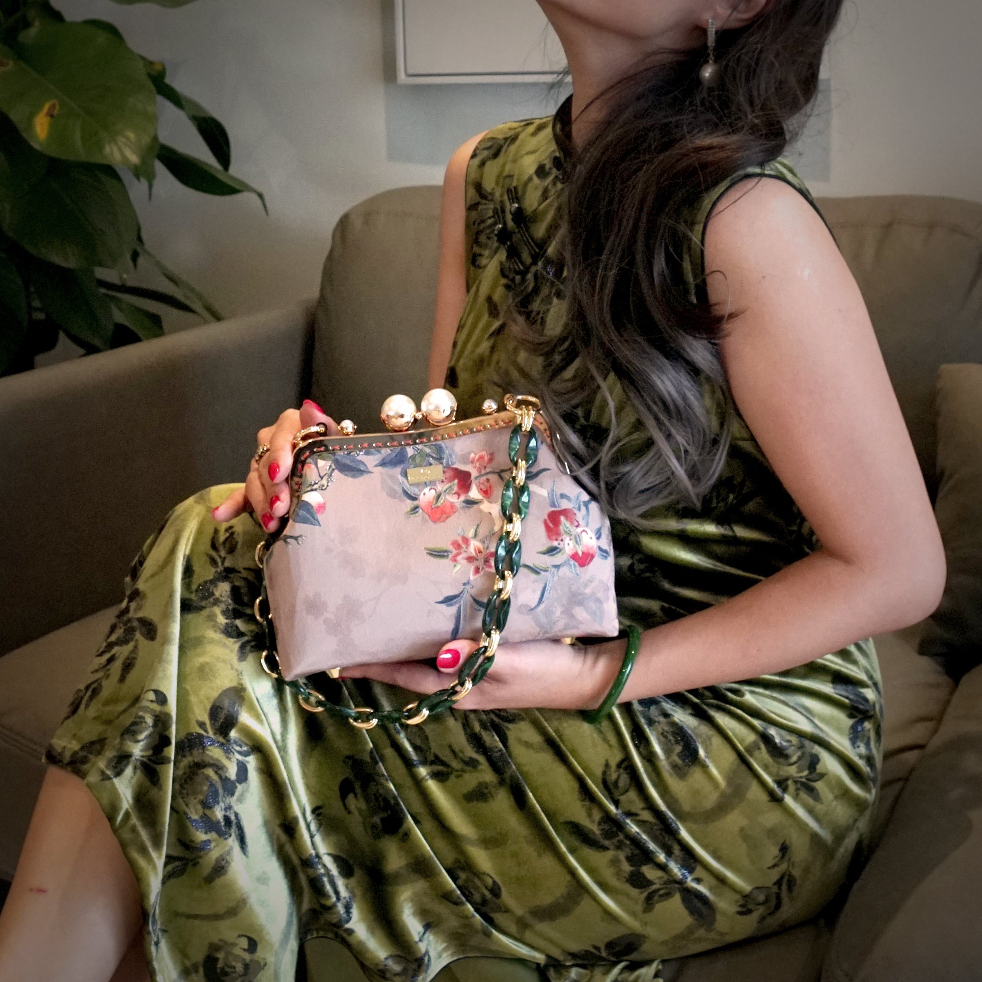 40% OFF - Acrylic Chain Shoulder Bag - Inked Flower