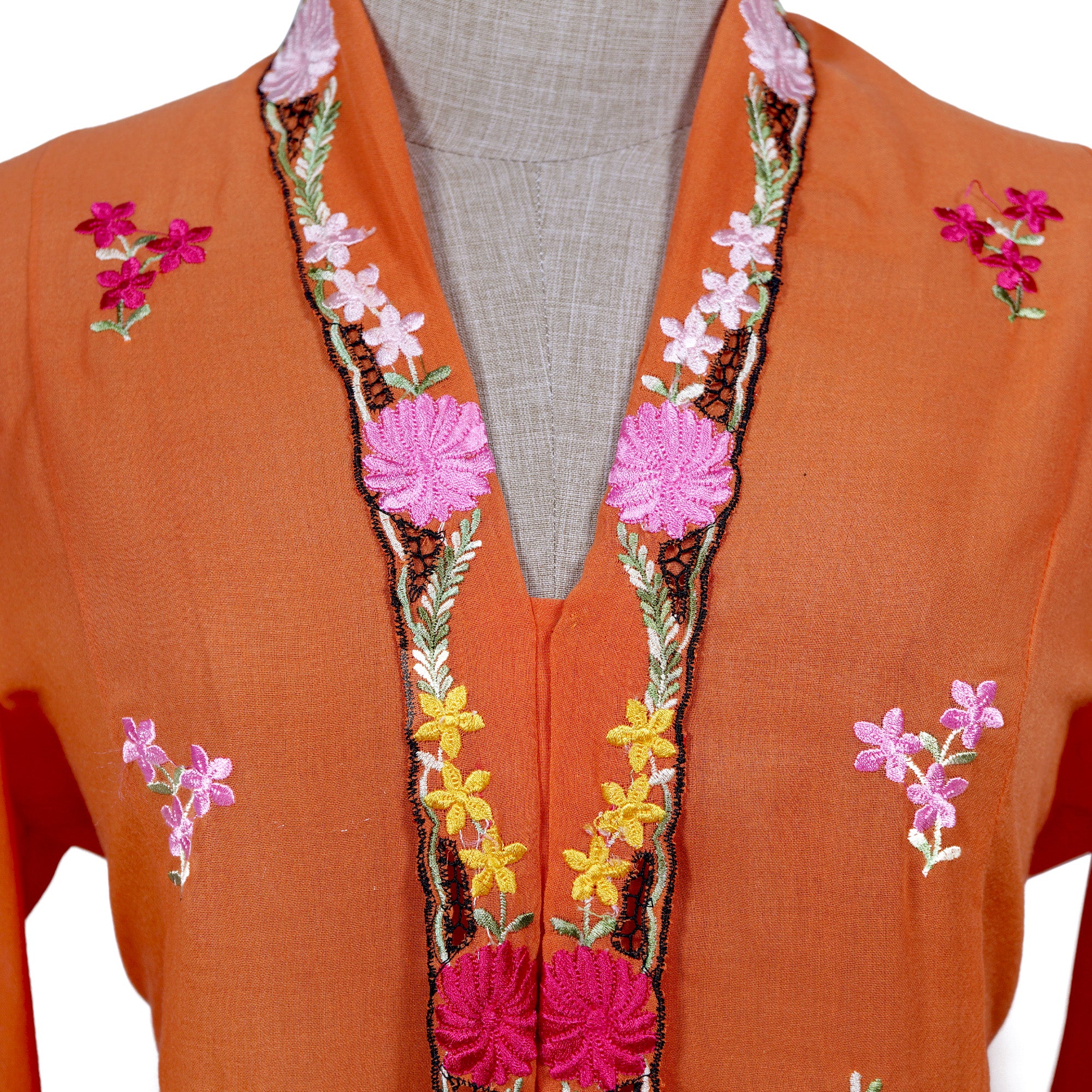 Nyonya Kebaya Blouse - Goldfish Butterflies (size: L)