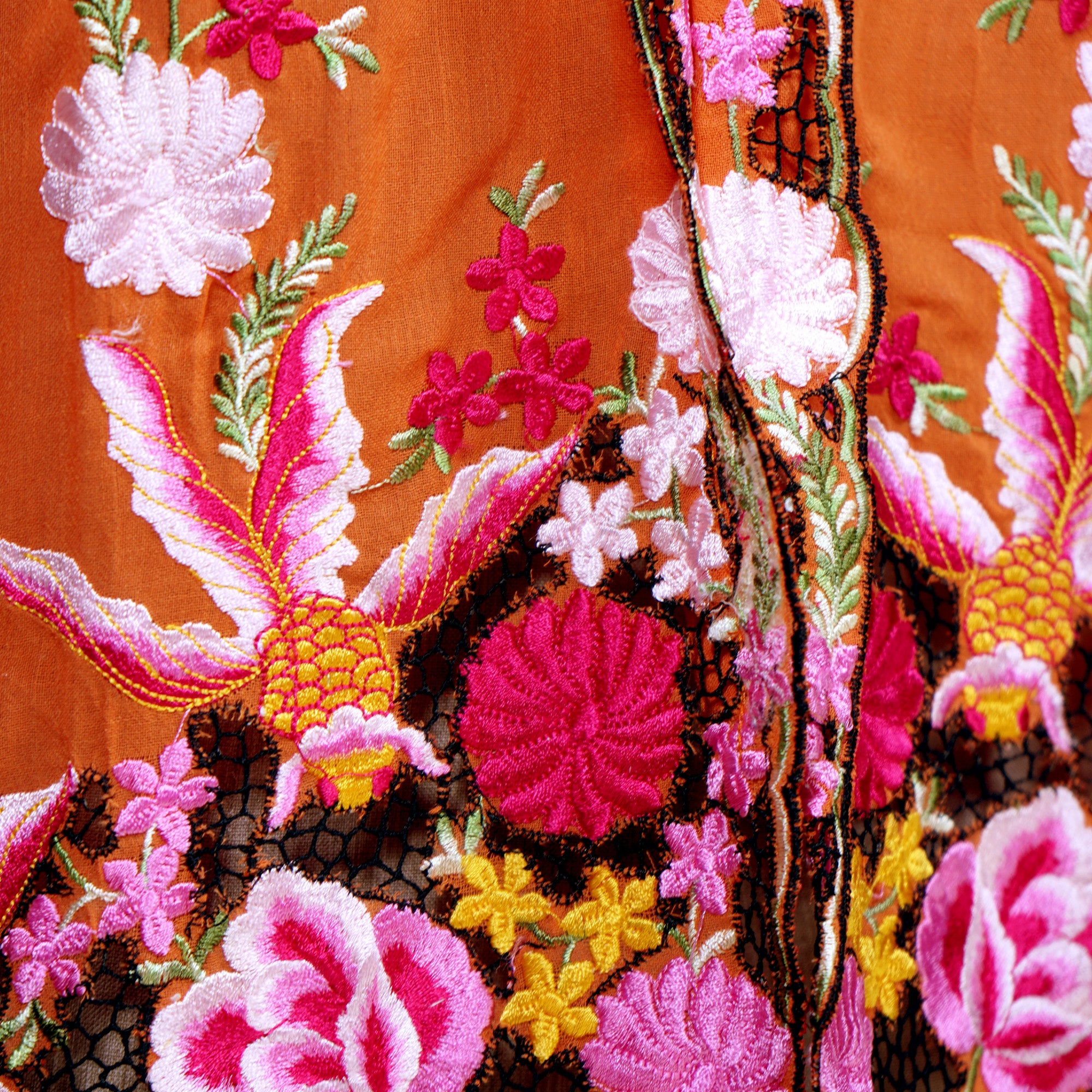 Nyonya Kebaya Blouse - Goldfish Butterflies (size: L)