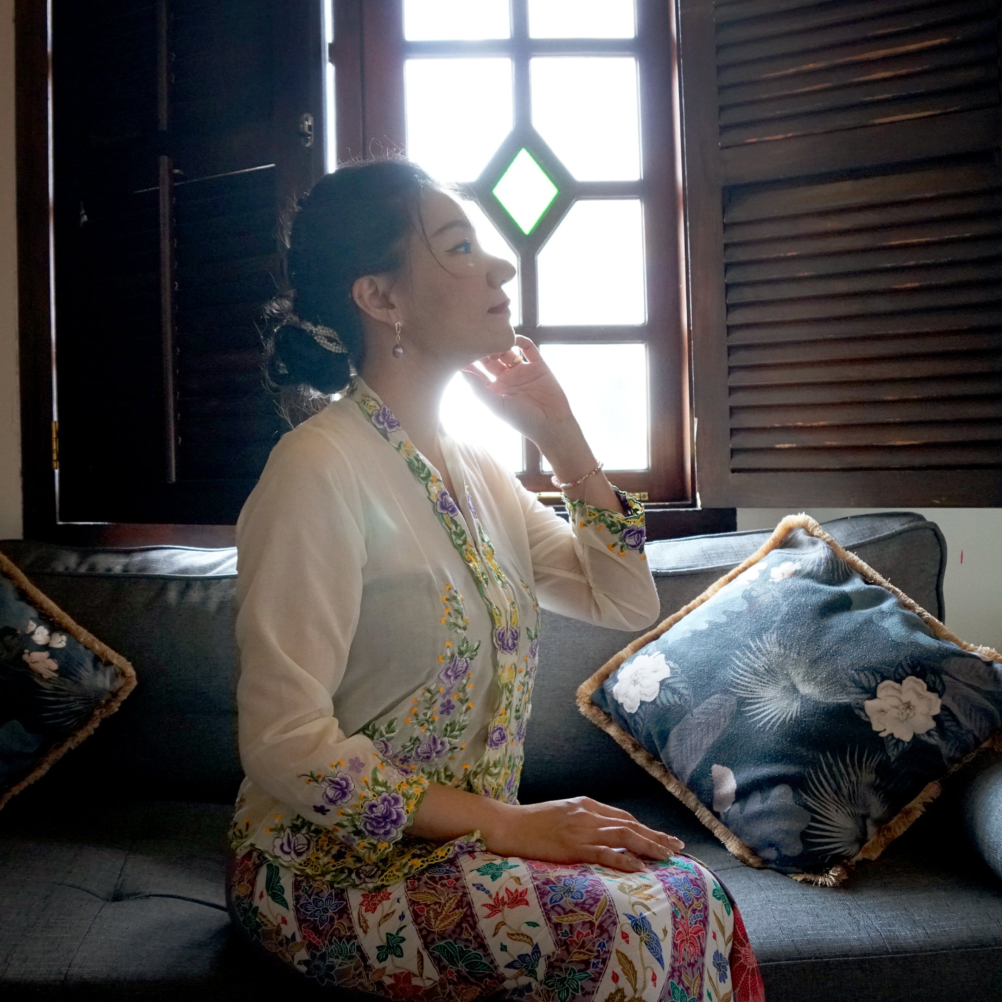 Nyonya Kebaya Blouse - Lavender Permai (size: L)