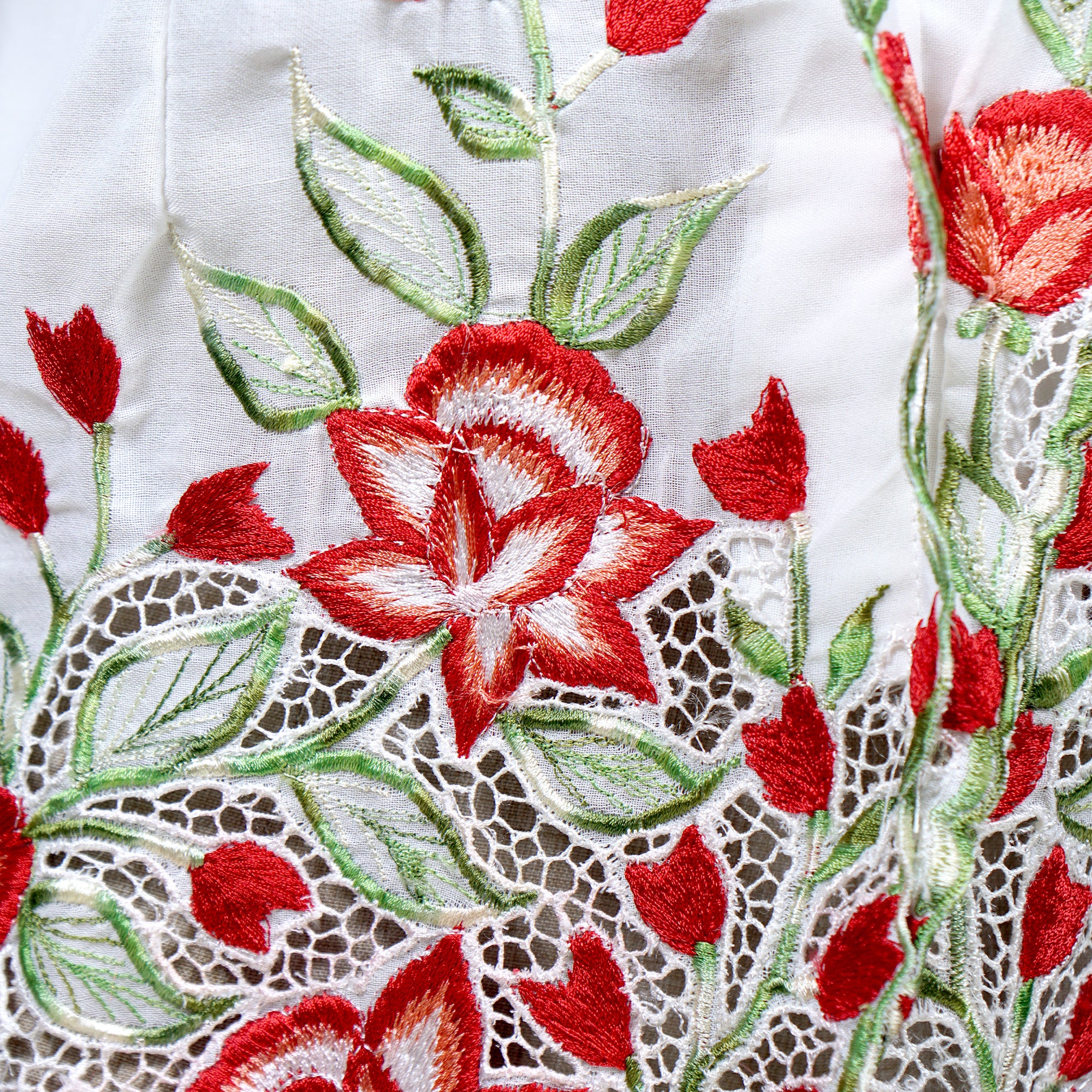 Nyonya Kebaya Blouse - Bayu Lembut (size: M)