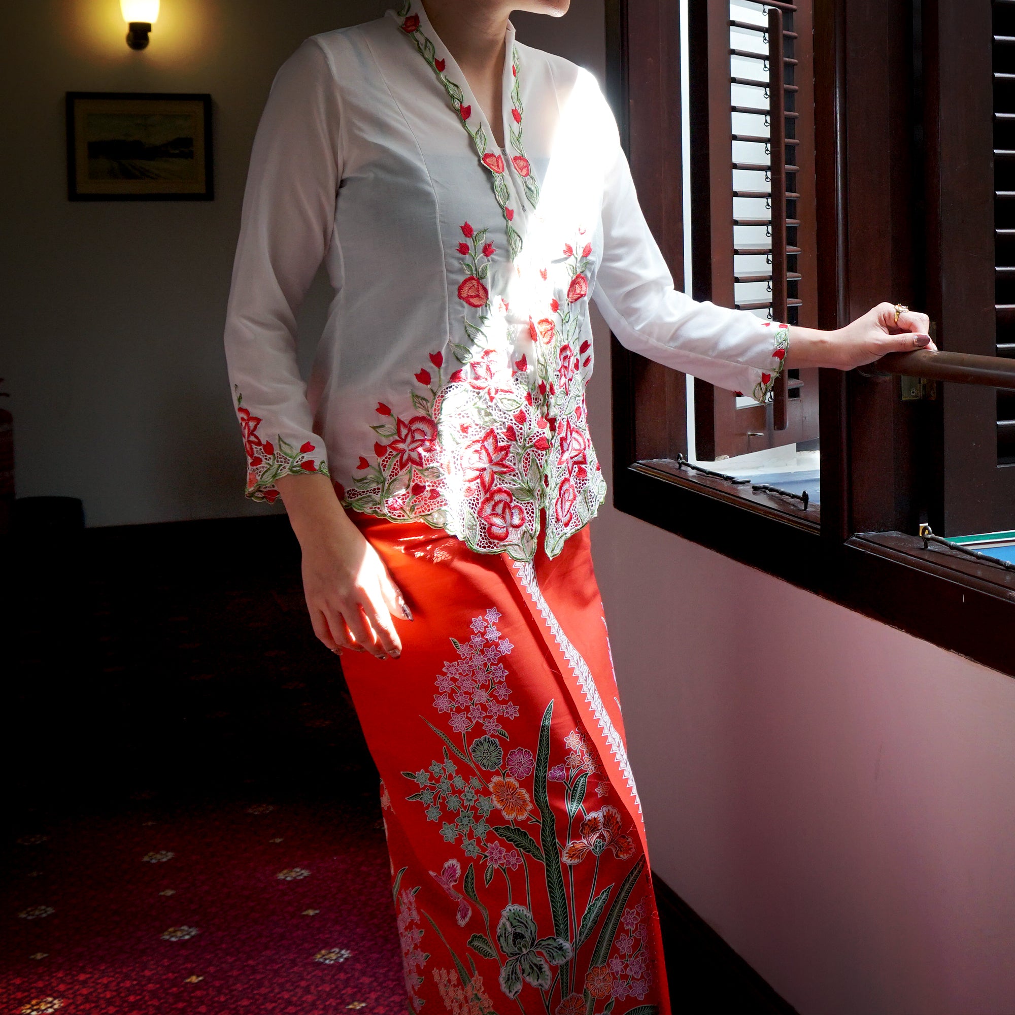 Nyonya Kebaya Blouse - Bayu Lembut (size: M)