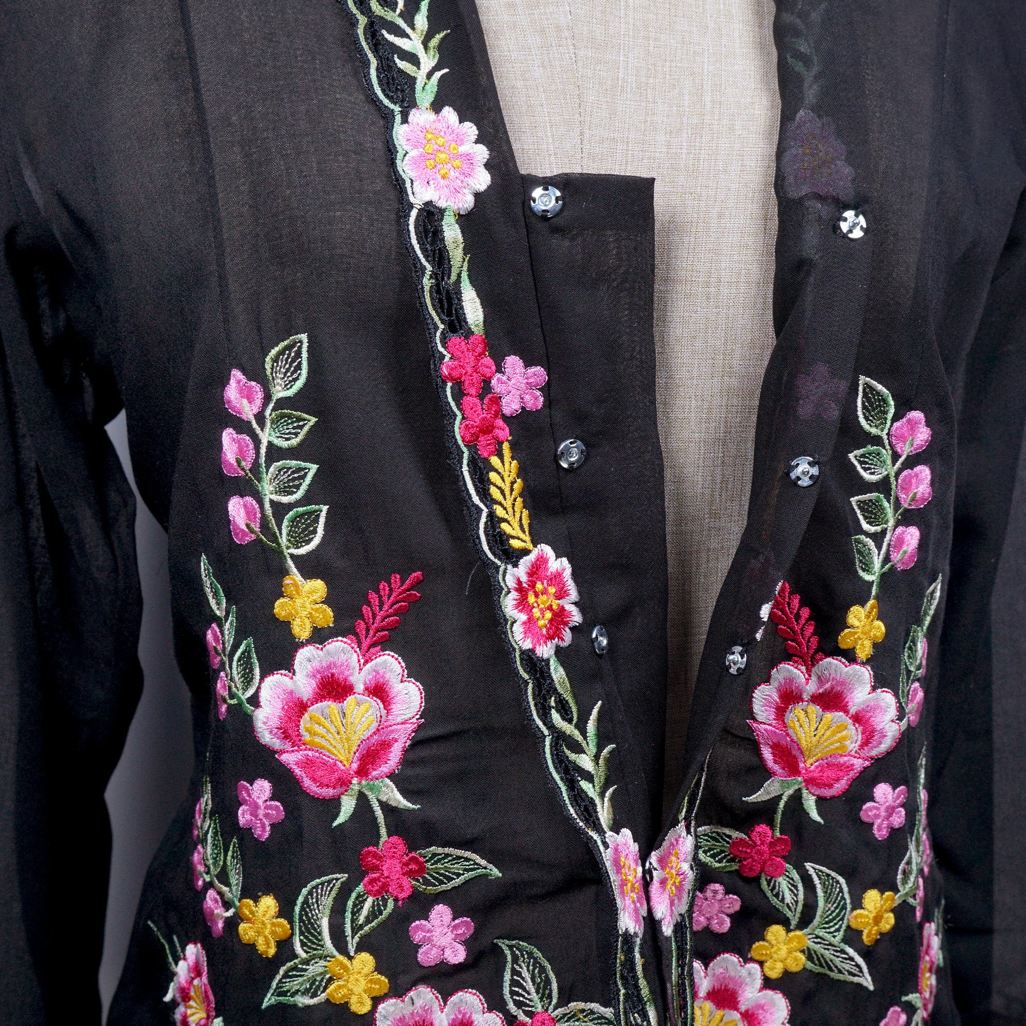 Nyonya Kebaya Blouse - Hitam Seruni (size: M)