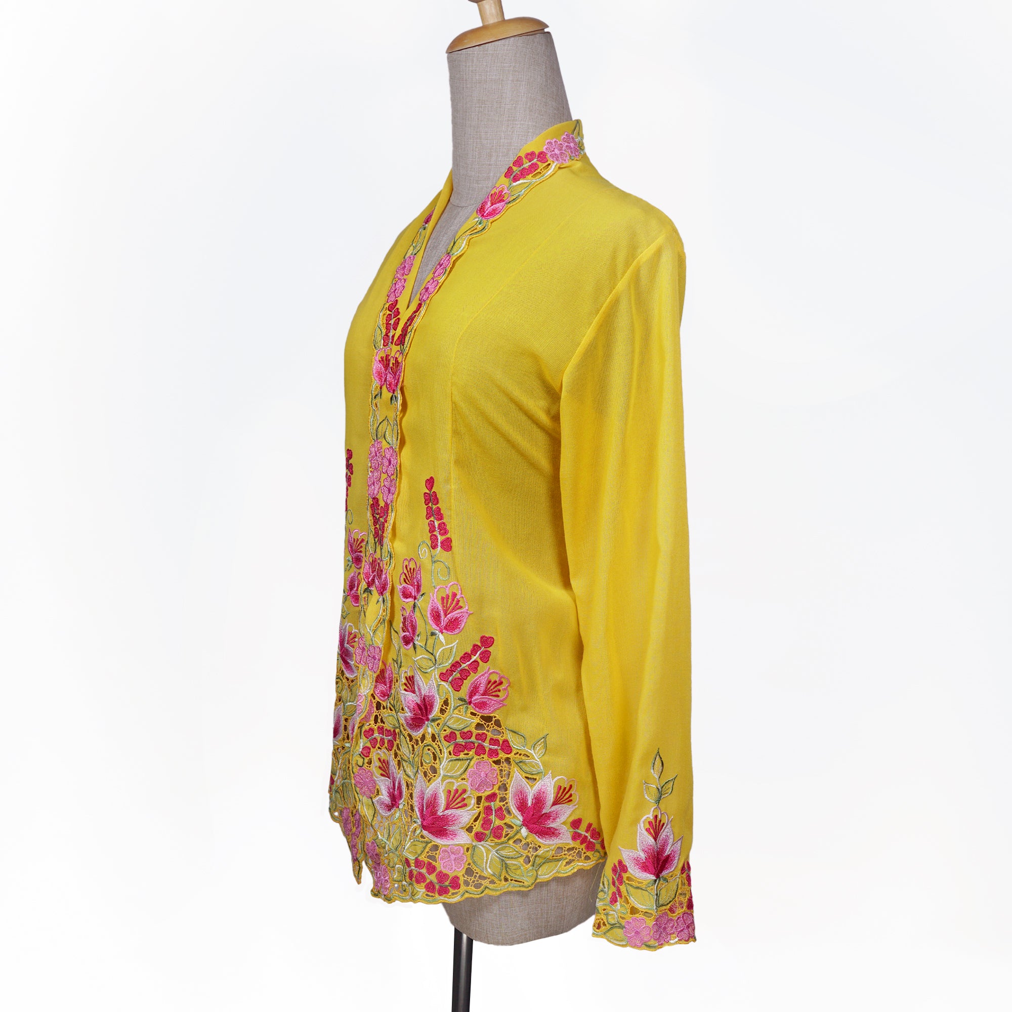 Nyonya Kebaya Blouse - Puteri Bunga (size: M)