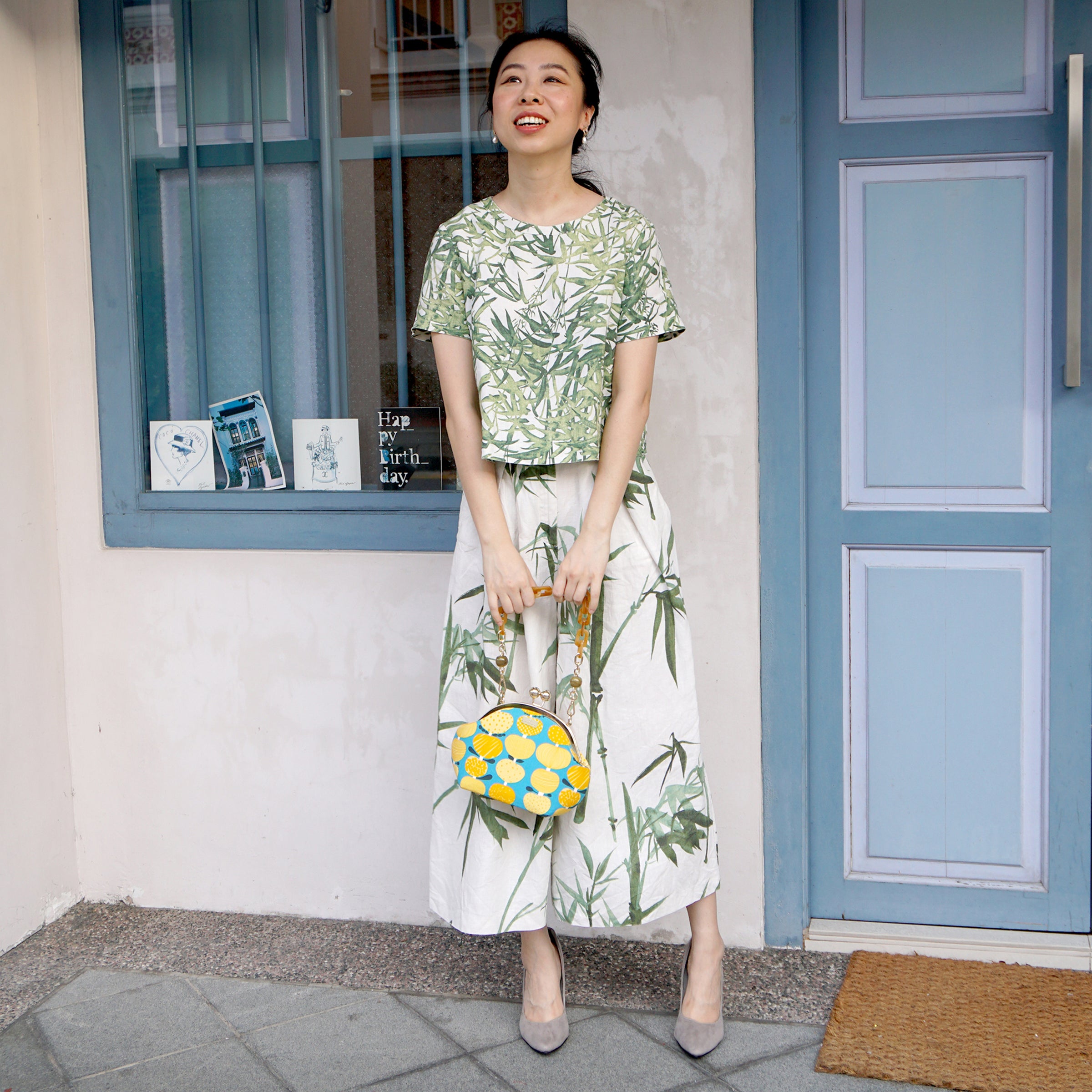 50% OFF - Acrylic Chain Handle Clasp Sling Bag - Orange