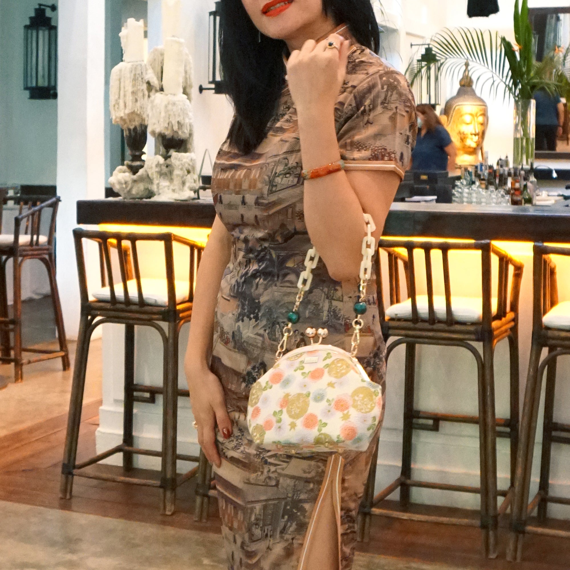 20% OFF - Acrylic Chain Handle Clasp Sling Bag - Goldfish & Flowers