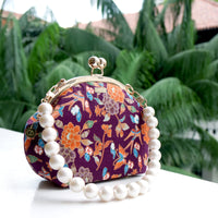 30% OFF - Pearls Chain Handle Clasp Sling Bag - Lucky Swallow