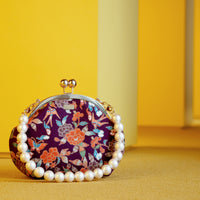 30% OFF - Pearls Chain Handle Clasp Sling Bag - Lucky Swallow