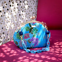 Acrylic Chain Handle Clasp Sling Bag - Kawa