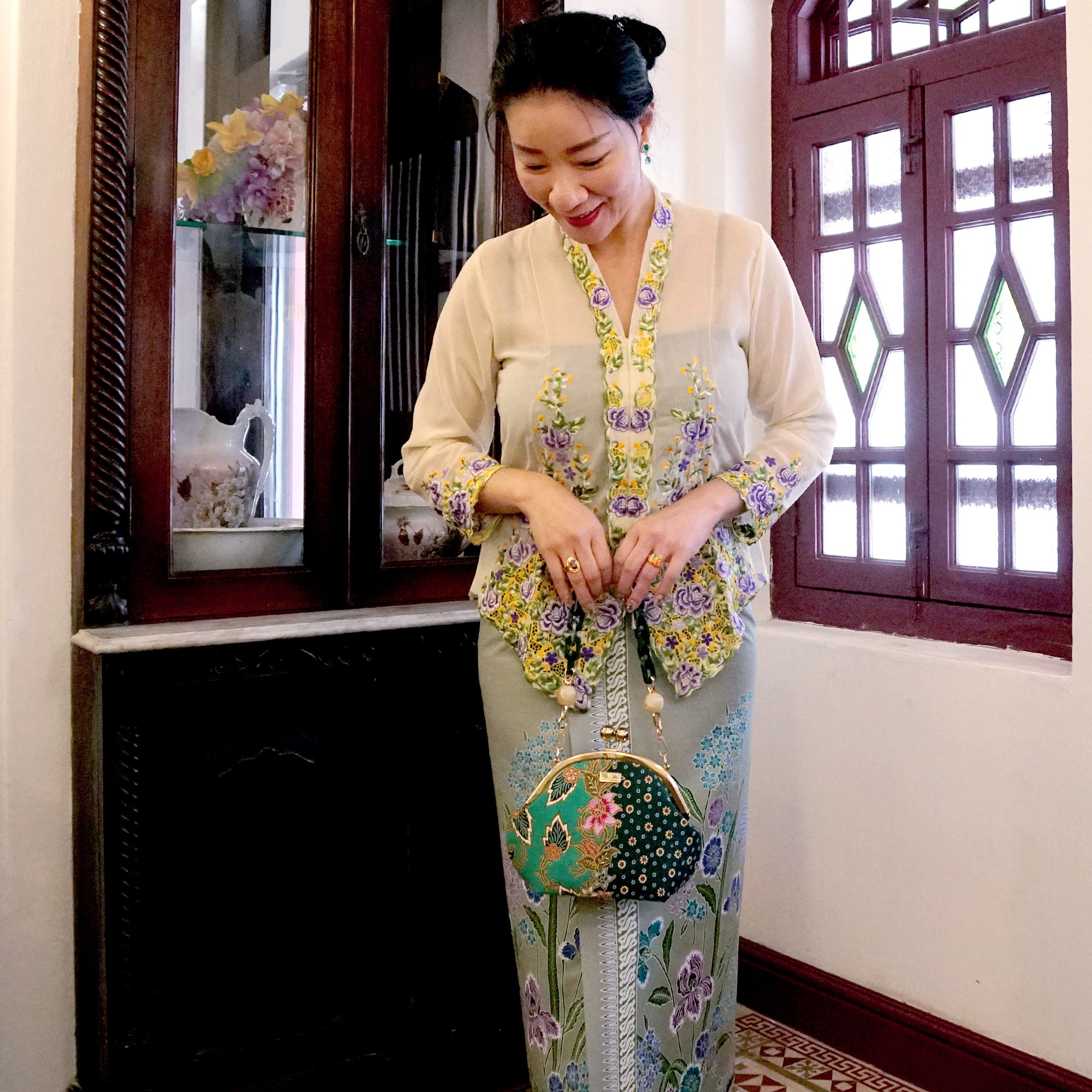 Nyonya Kebaya Blouse - Lavender Permai (size: L)