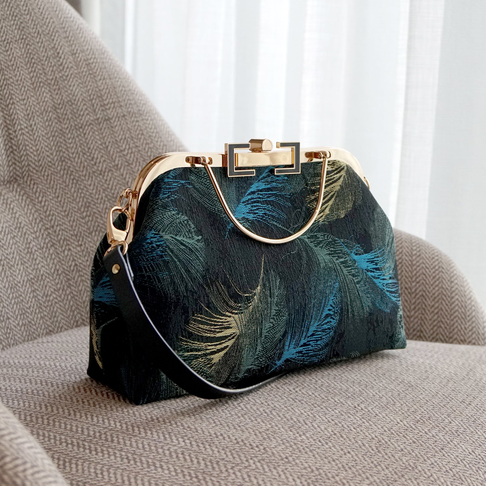 Clasp Shoulder Bag - Feather