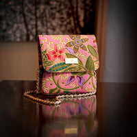 Clasp Wallet - Pink Trumpet