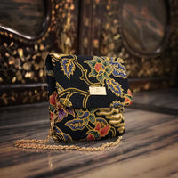 Clasp Wallet - Taciturn Night