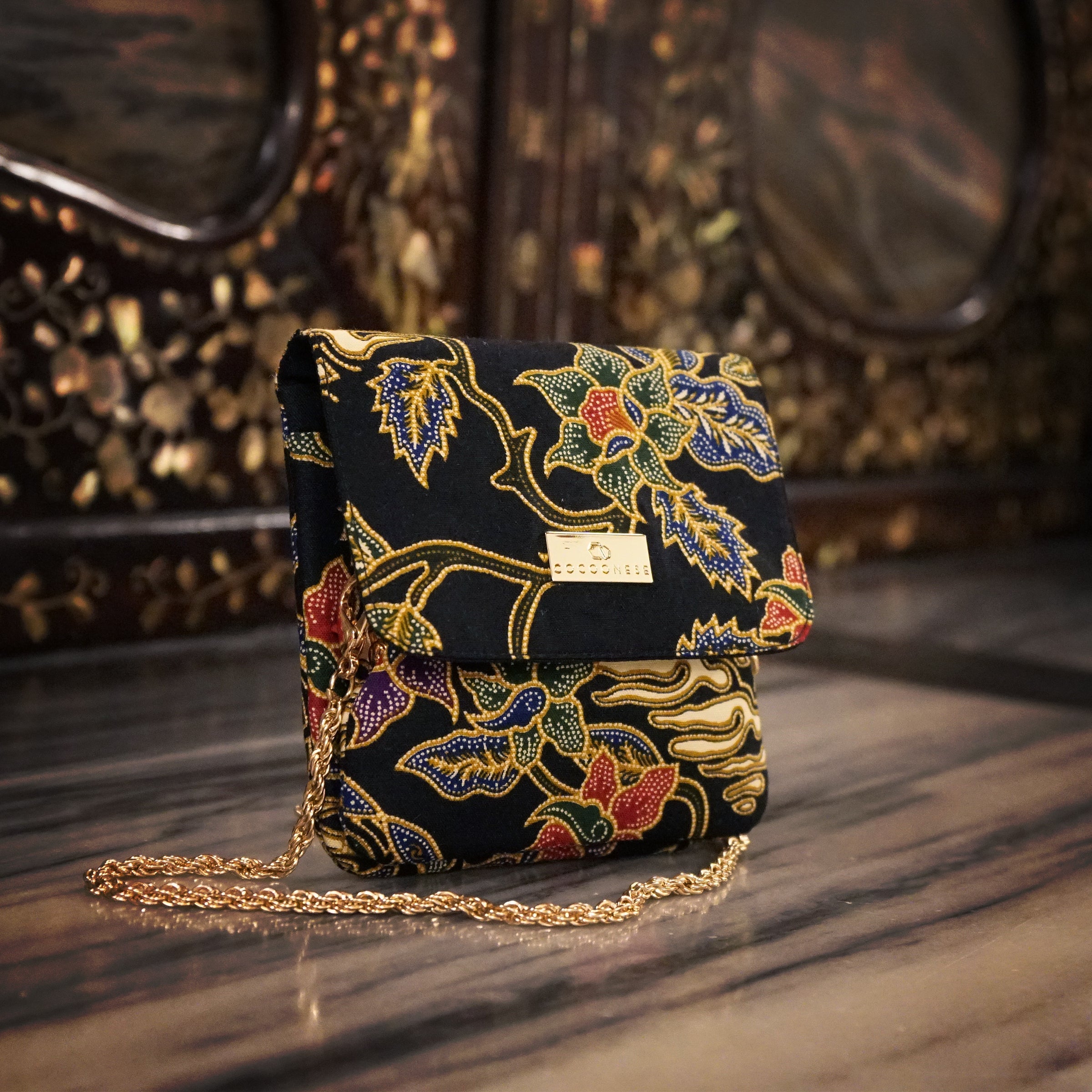 Clasp Wallet - Taciturn Night