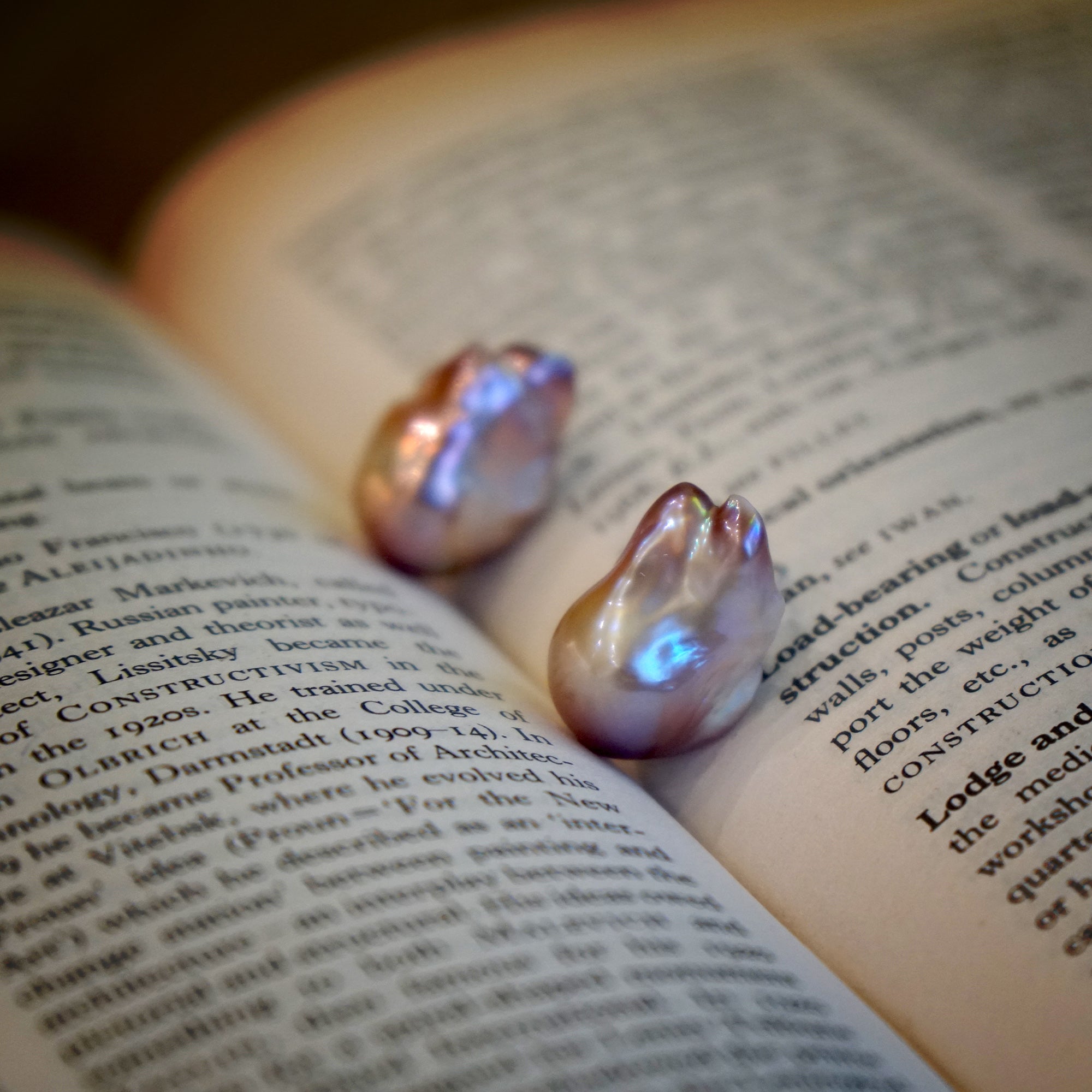 Baroque Pearls Stud Earrings(PL)