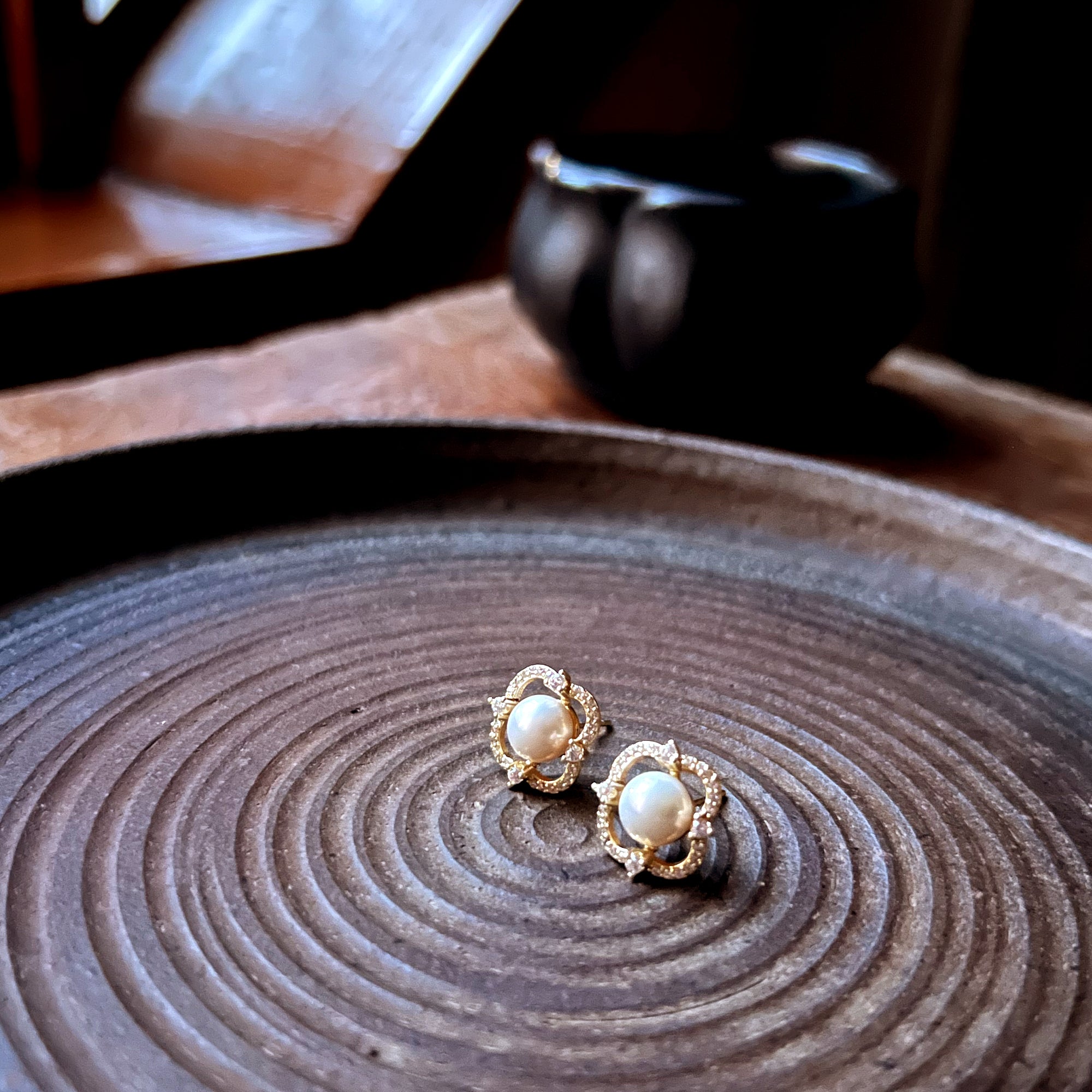 Zircon Freshwater Pearl Stud Earrings