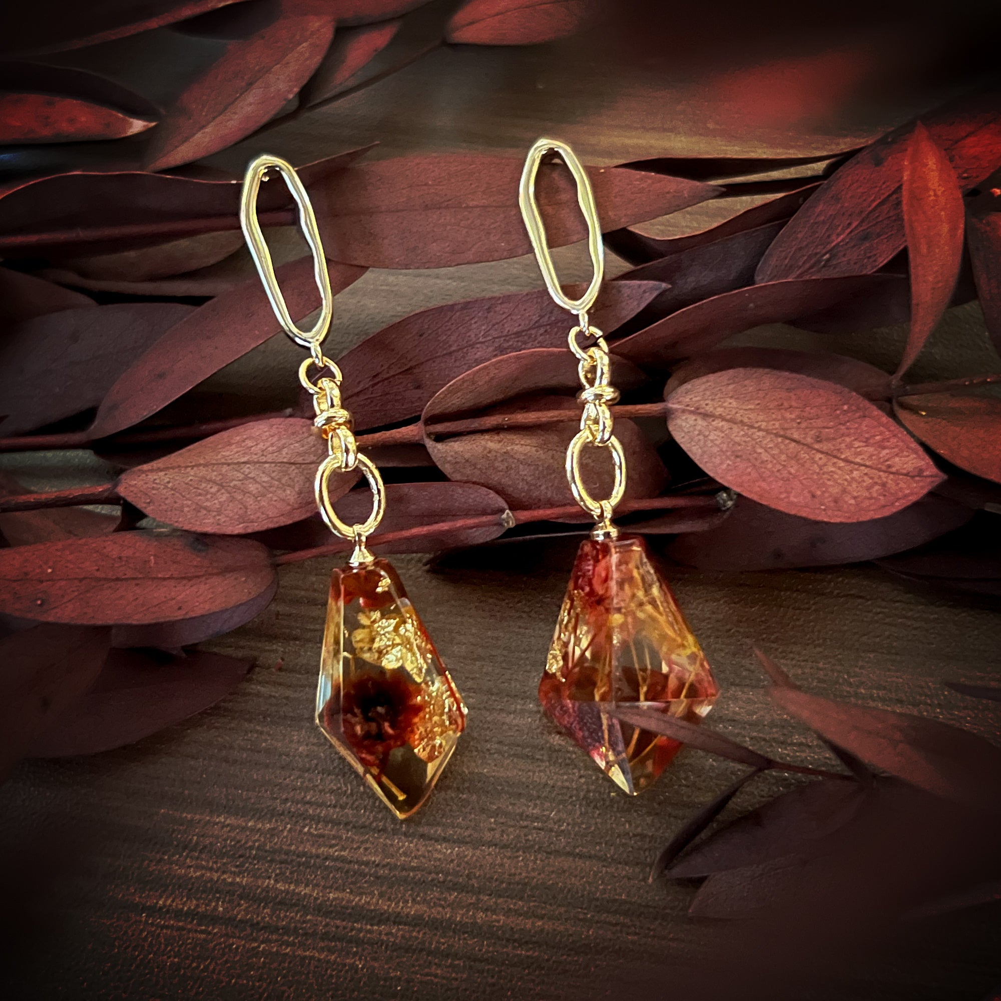 Rhombus Drop Earrings with Dried Flowers (RD)