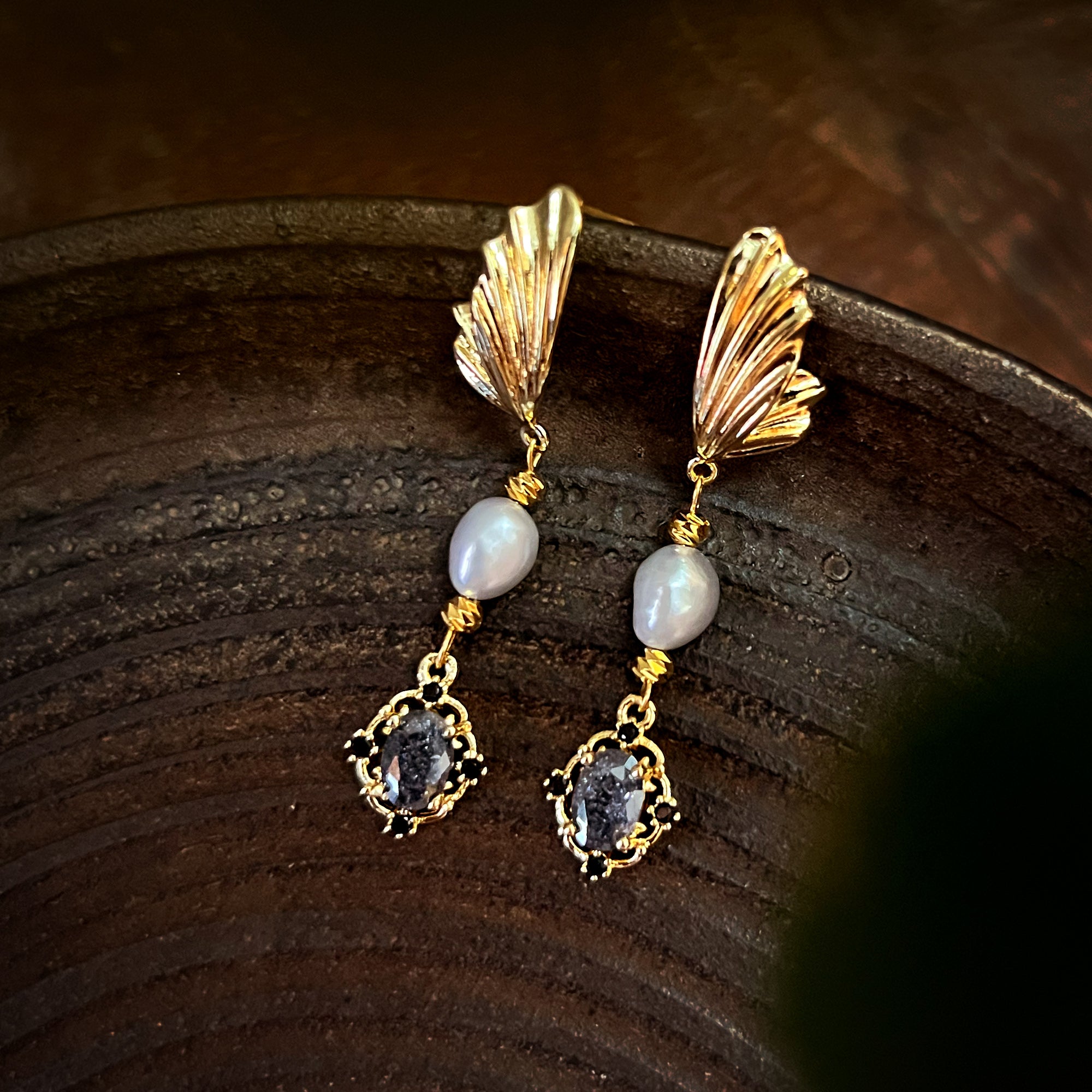 Angel Wing Pearl Drop Earrings(GY)