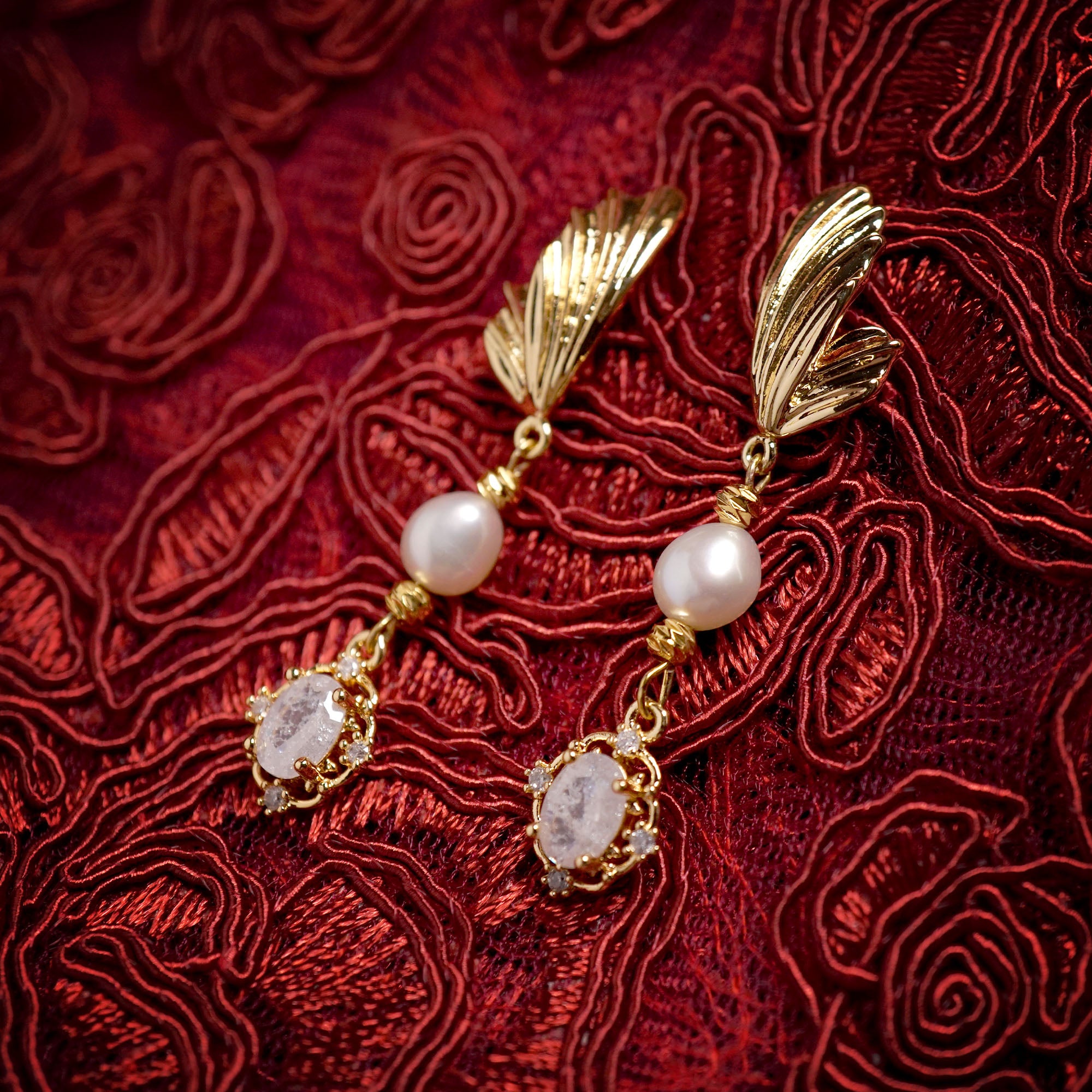 Angel Wing Pearl Drop Earrings(WT)