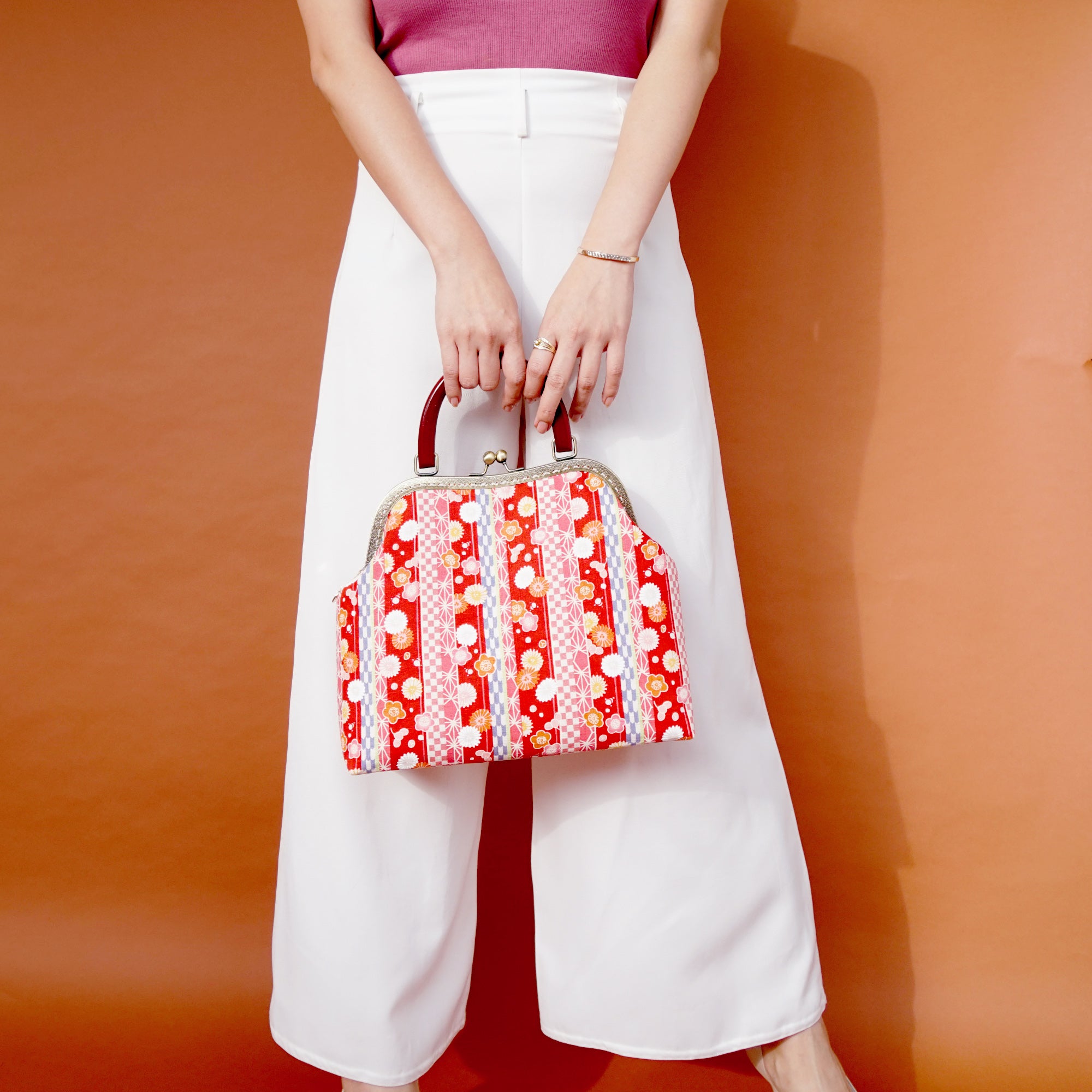 40% OFF - Clasp Handbag -  Floral Lux