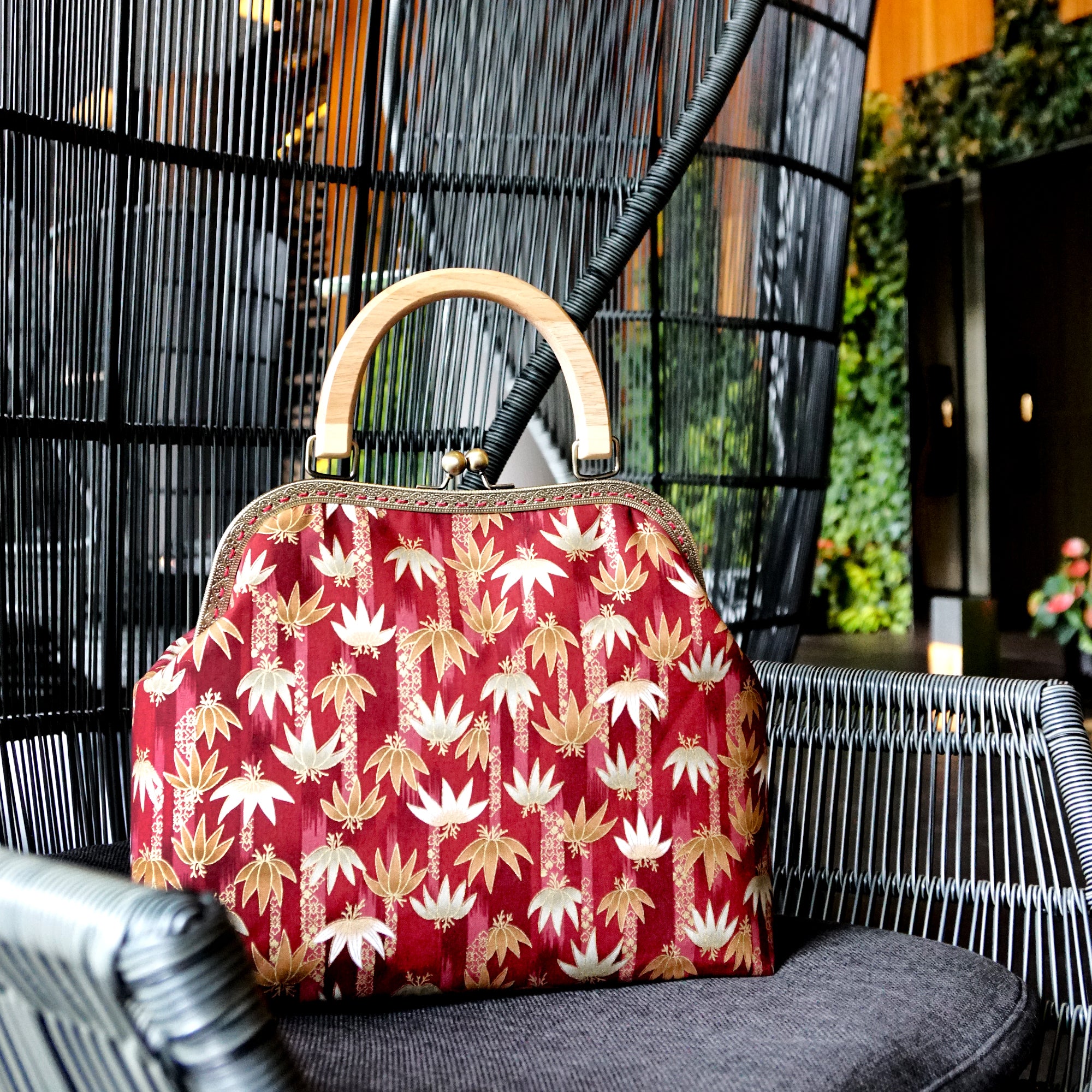 Clasp Handbag - Bamboo Forest