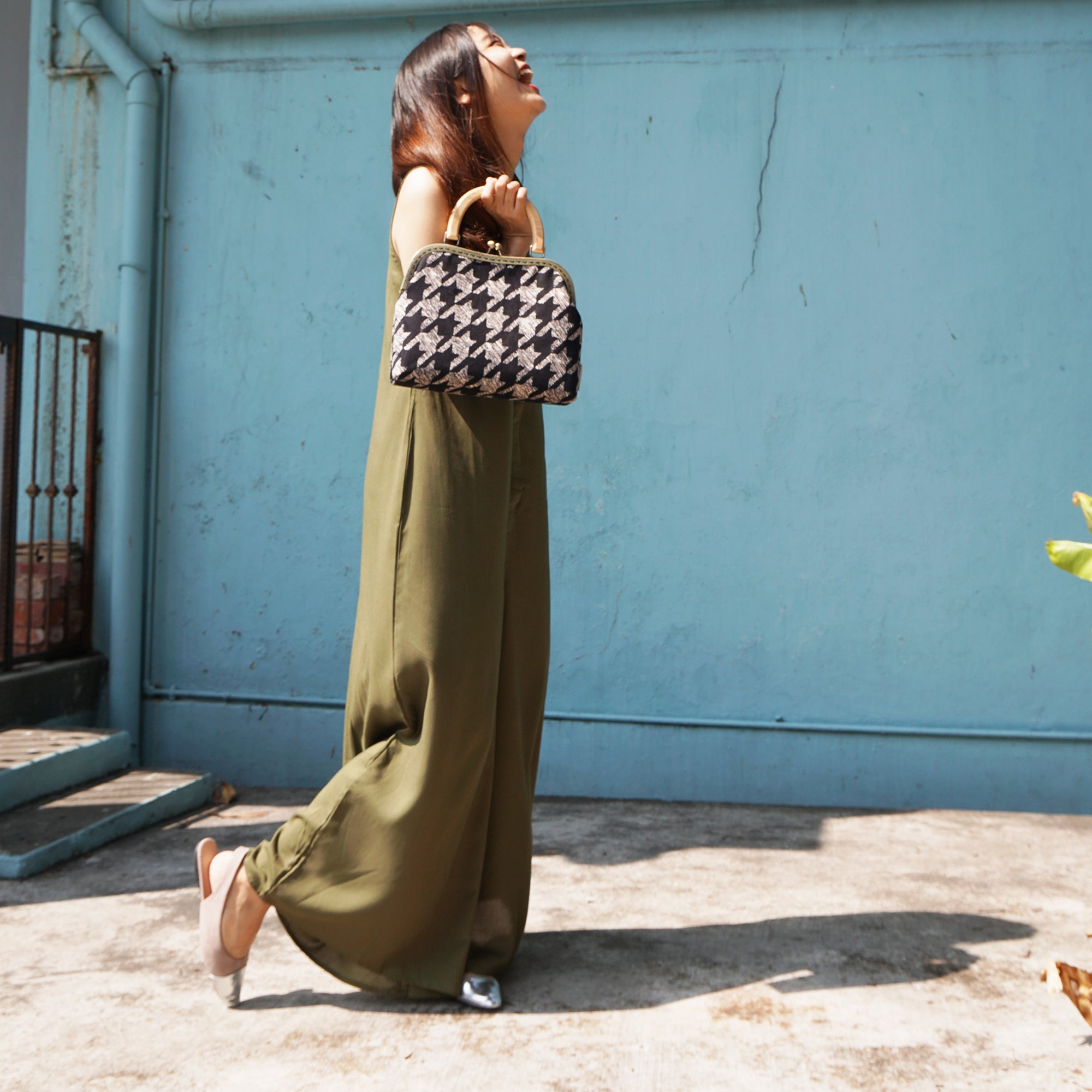 45% OFF - Clasp Handbag - Thoundbird