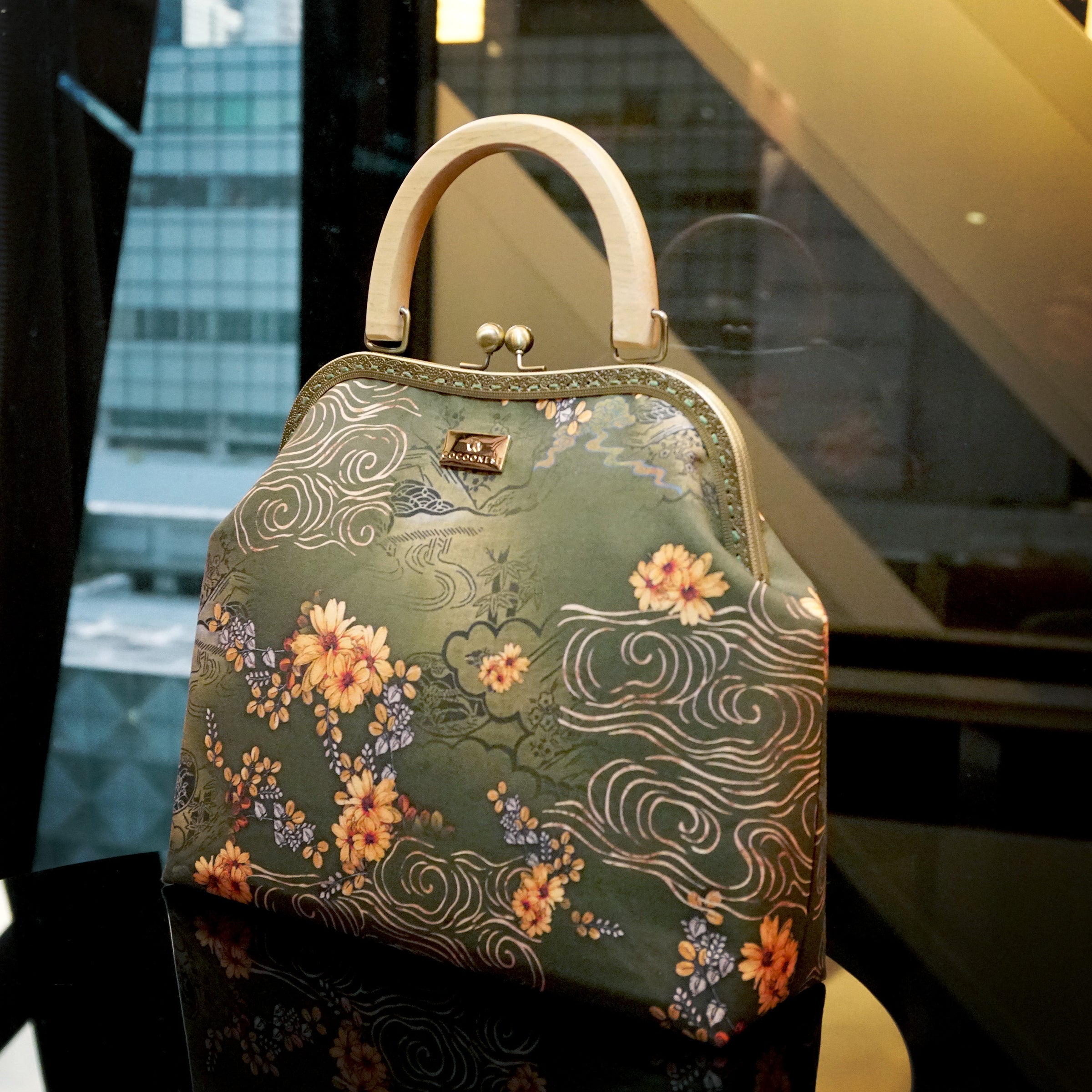 40% OFF -Clasp Handbag - Poetry