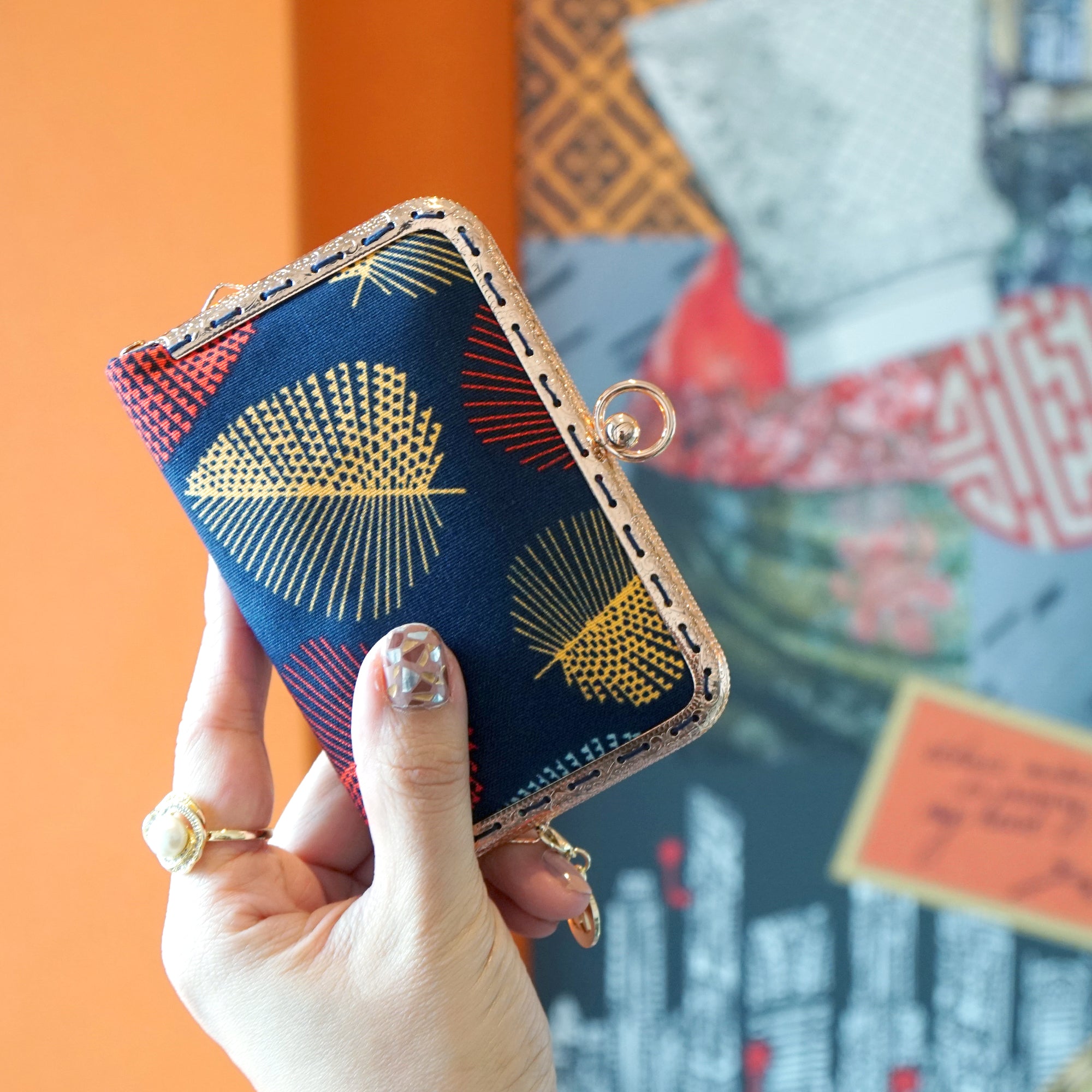 Kiss Clasp Card Holder - Fall