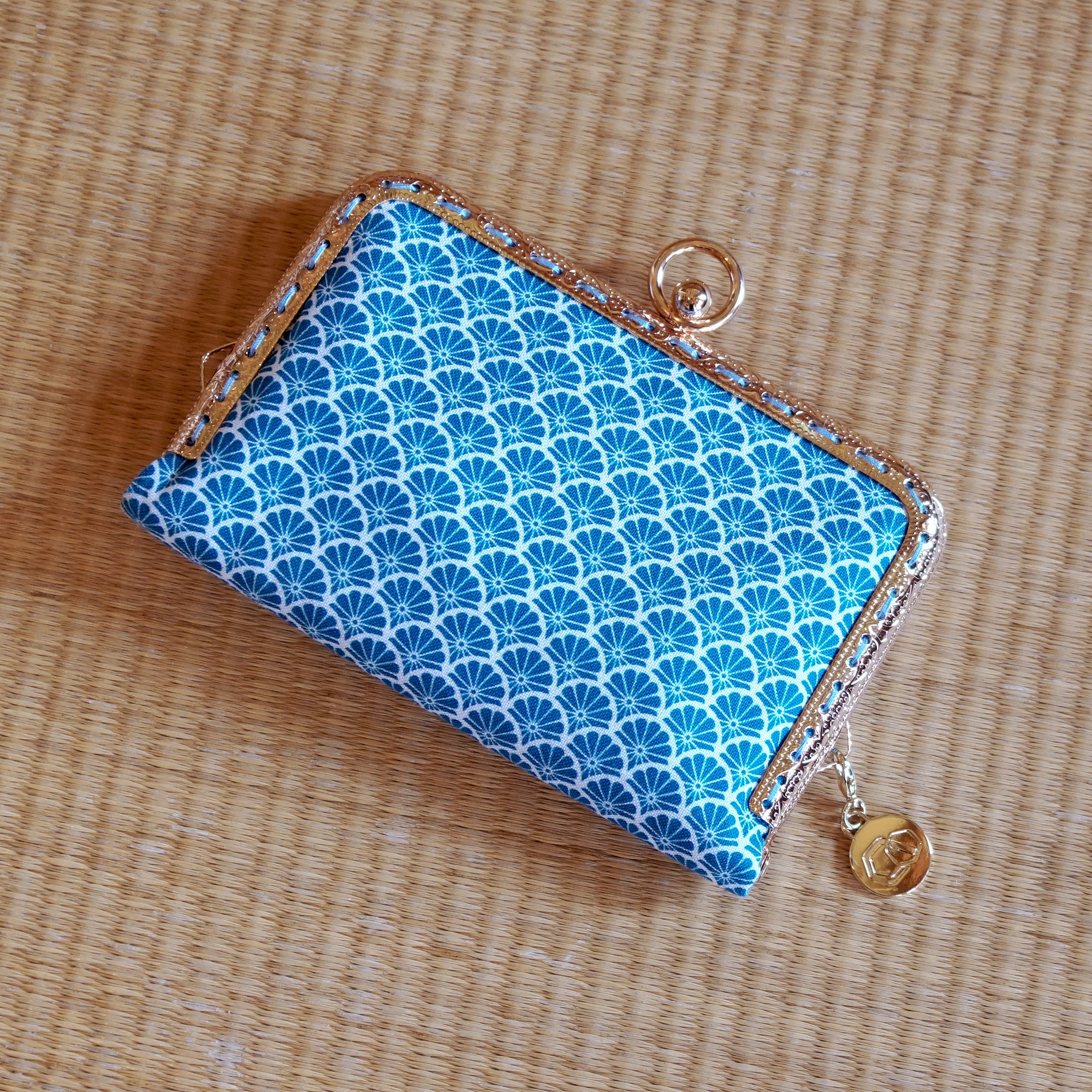 Kiss Clasp Card Holder - Aster