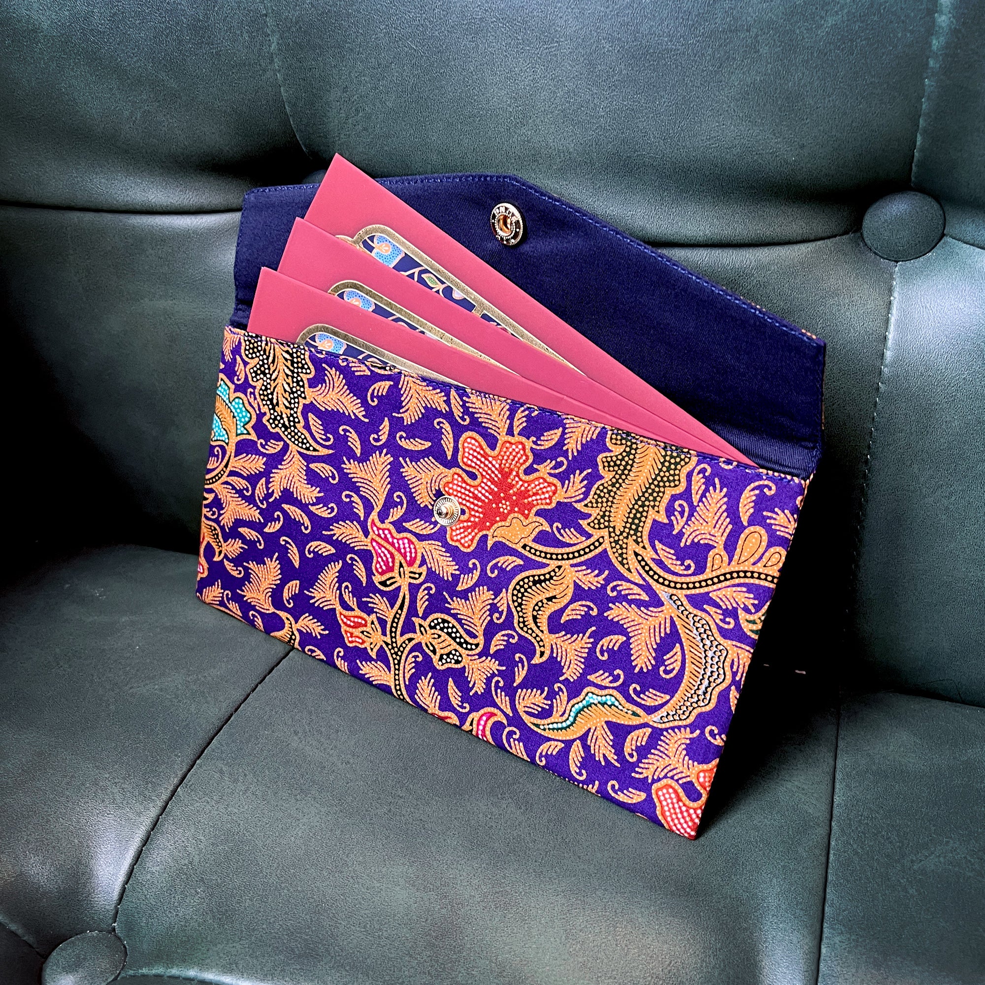 Red Packet Organizer - Birchwood