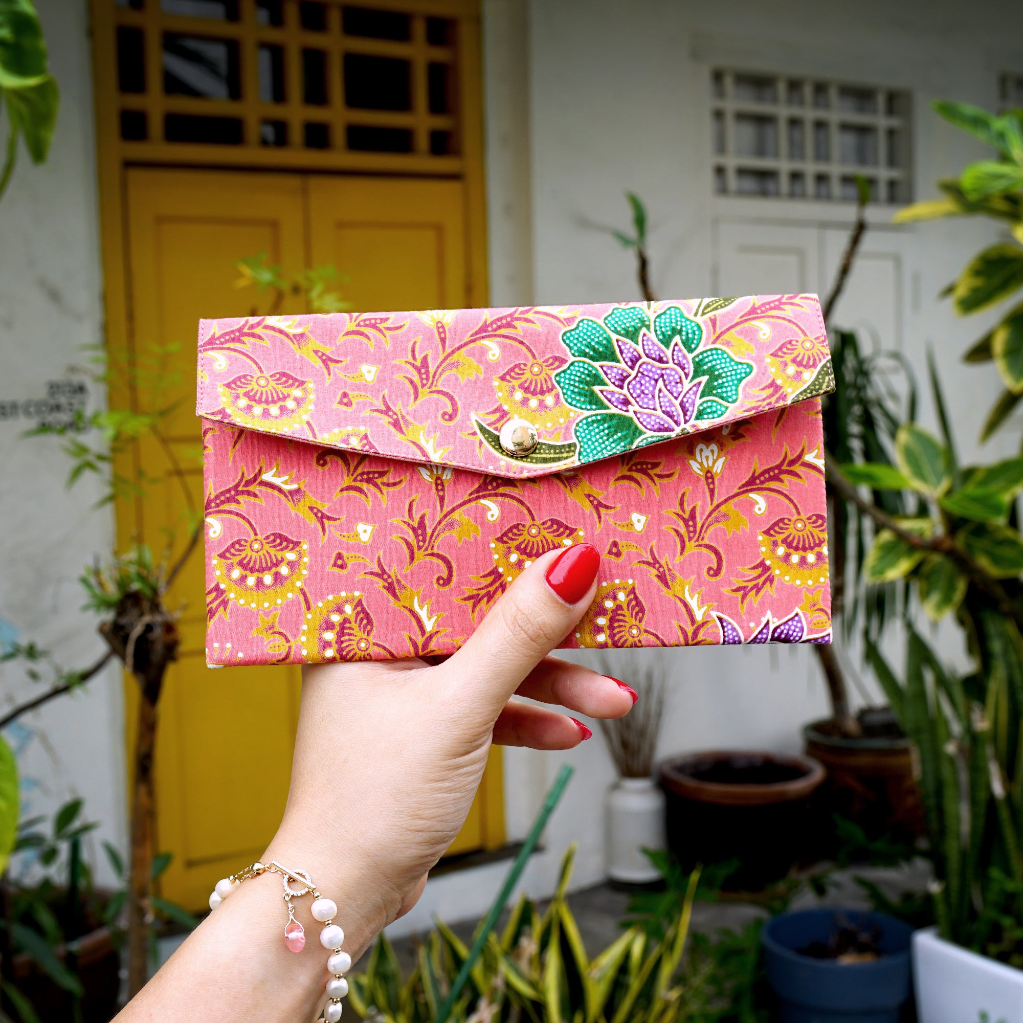 Red Packet Organizer - Revolving Dream