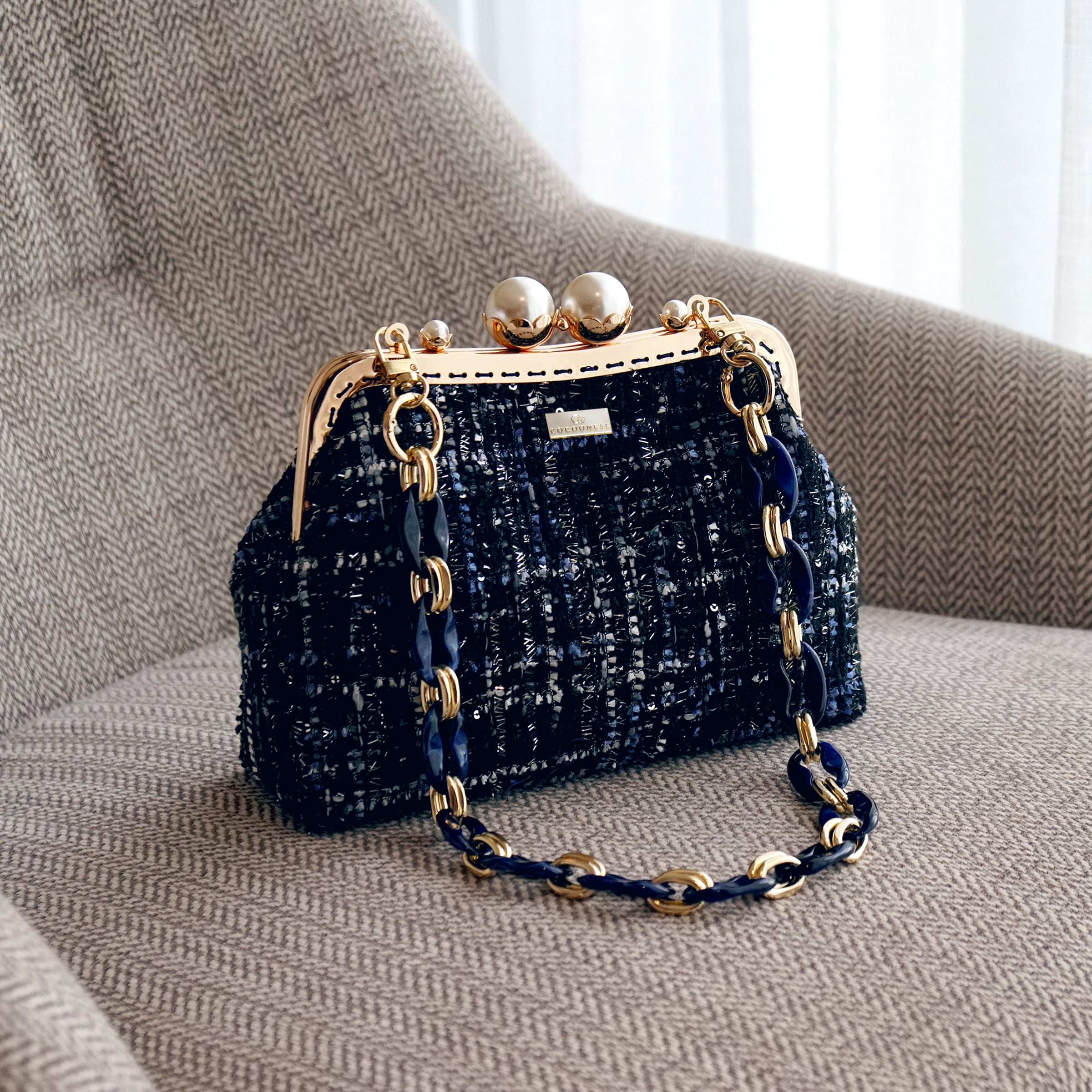 Acrylic Chain Tweed Shoulder Bag
