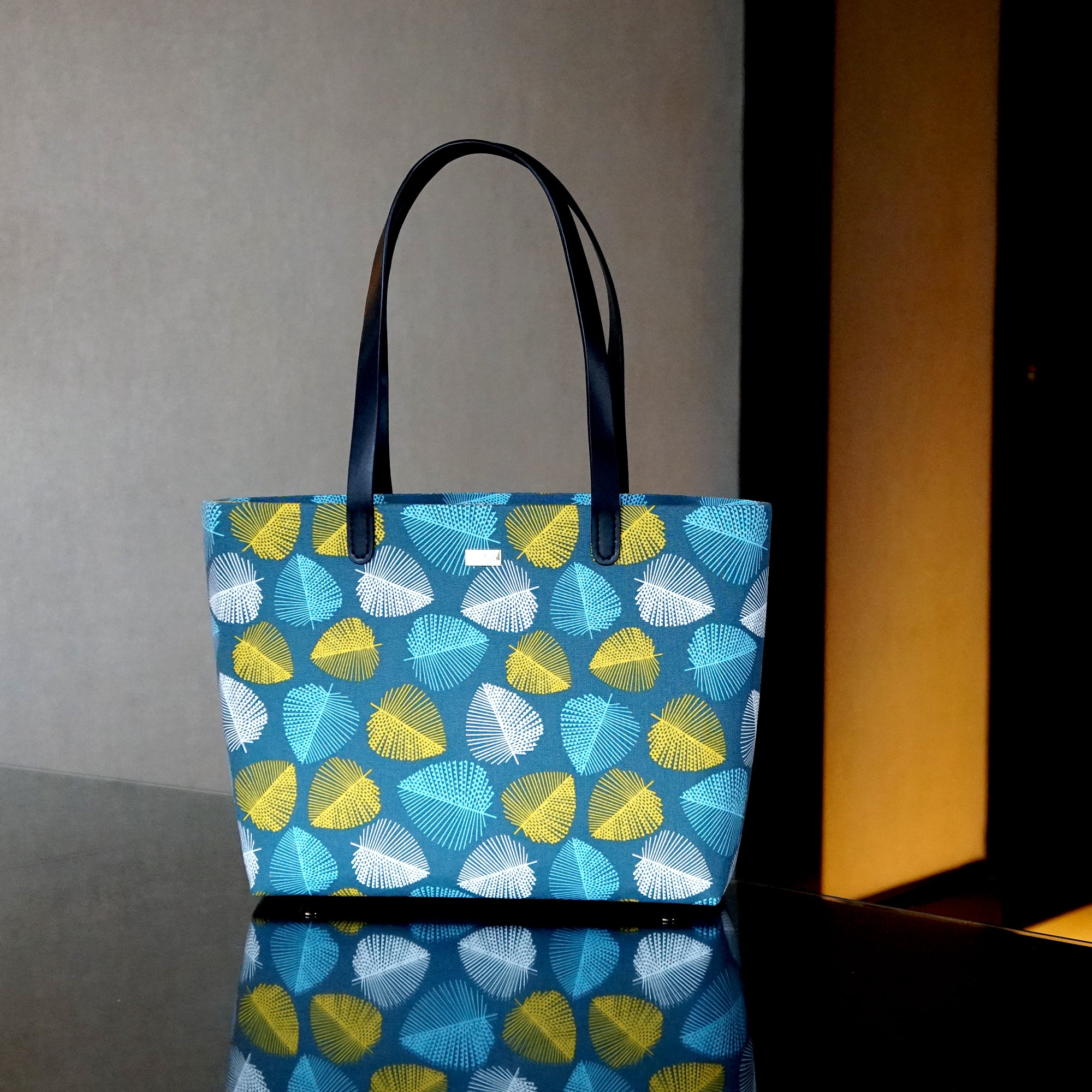 Zipper Top Tote Bag - Fall