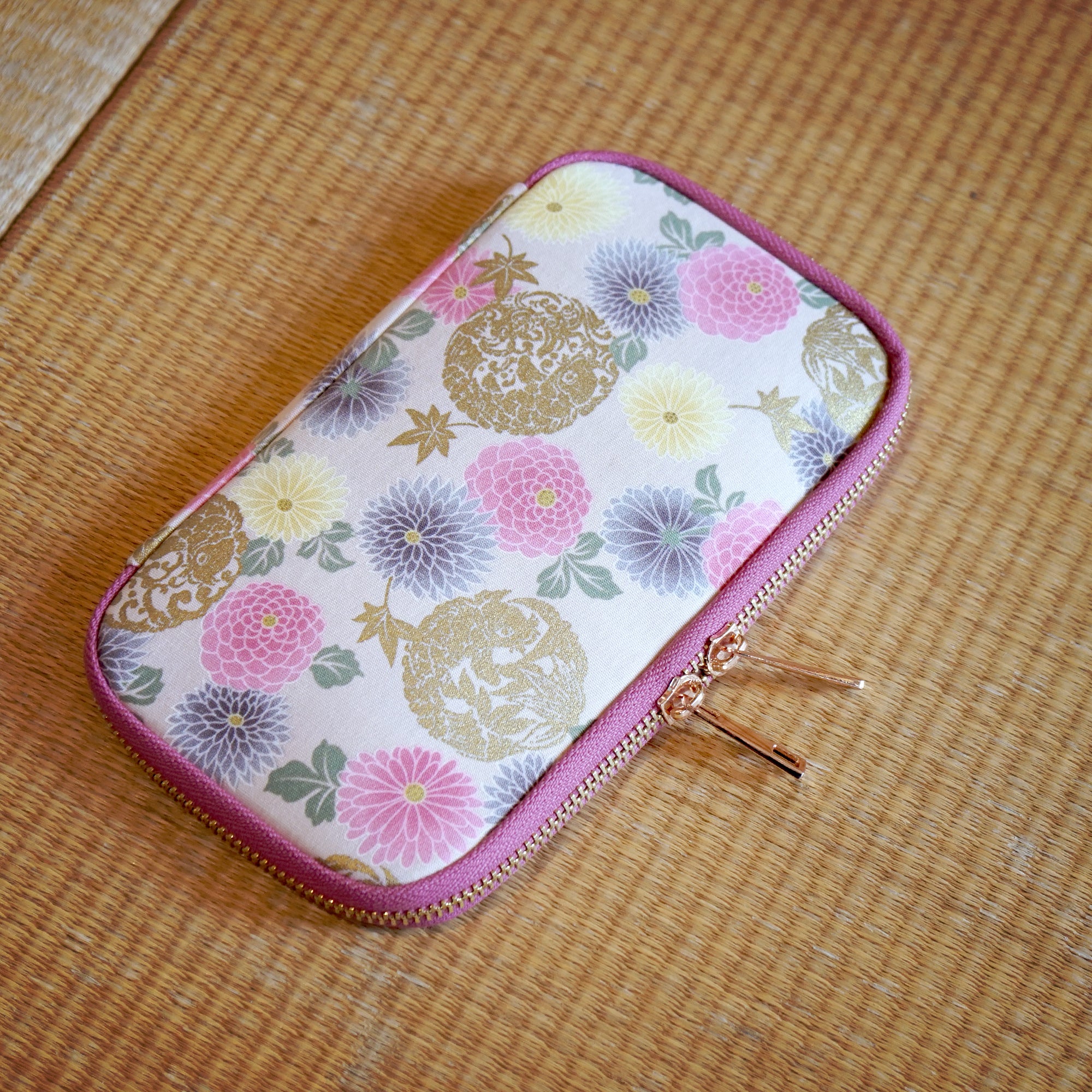 20% OFF - Travel Wallet - Goldfish & Flowers