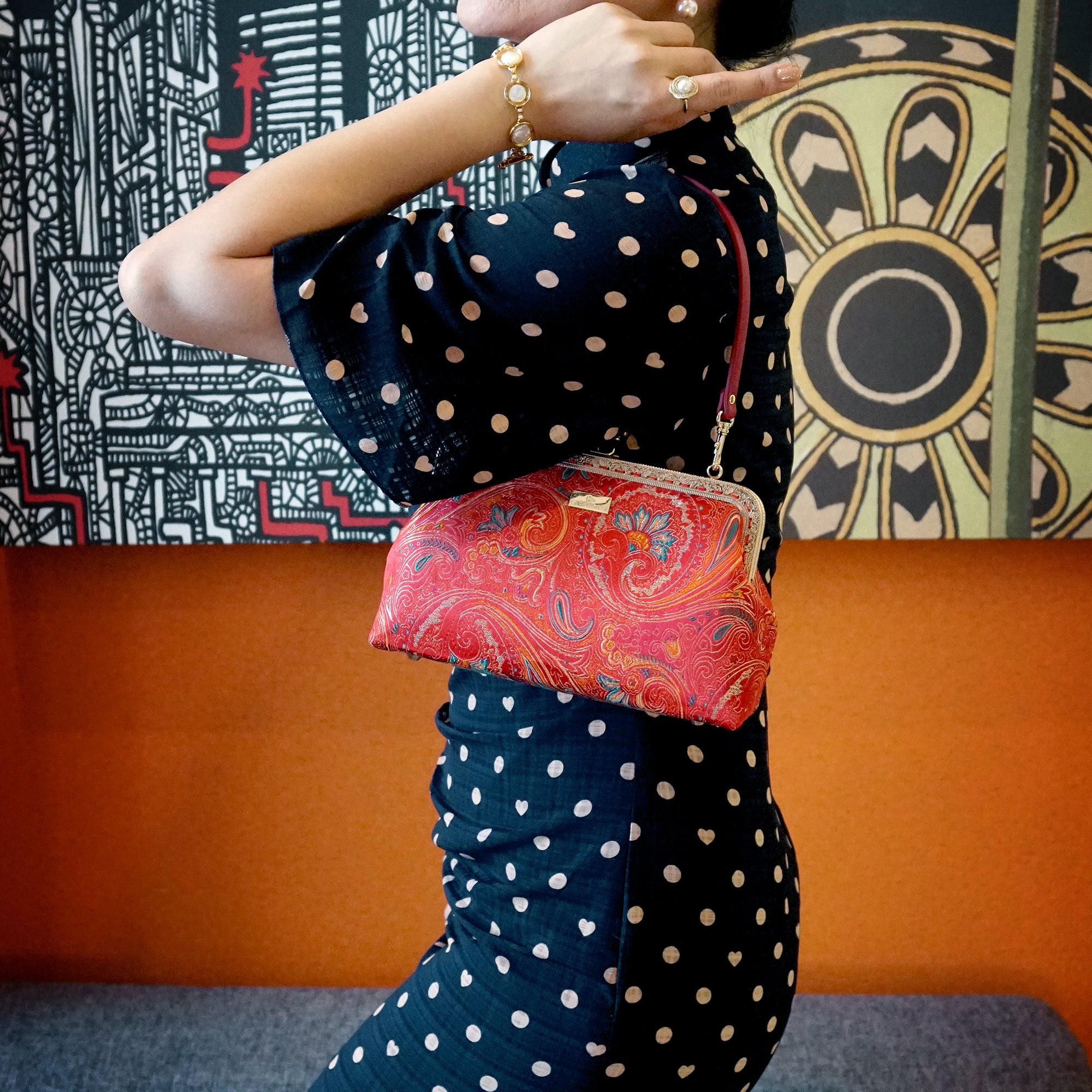 Underarm Bag - Flourishing