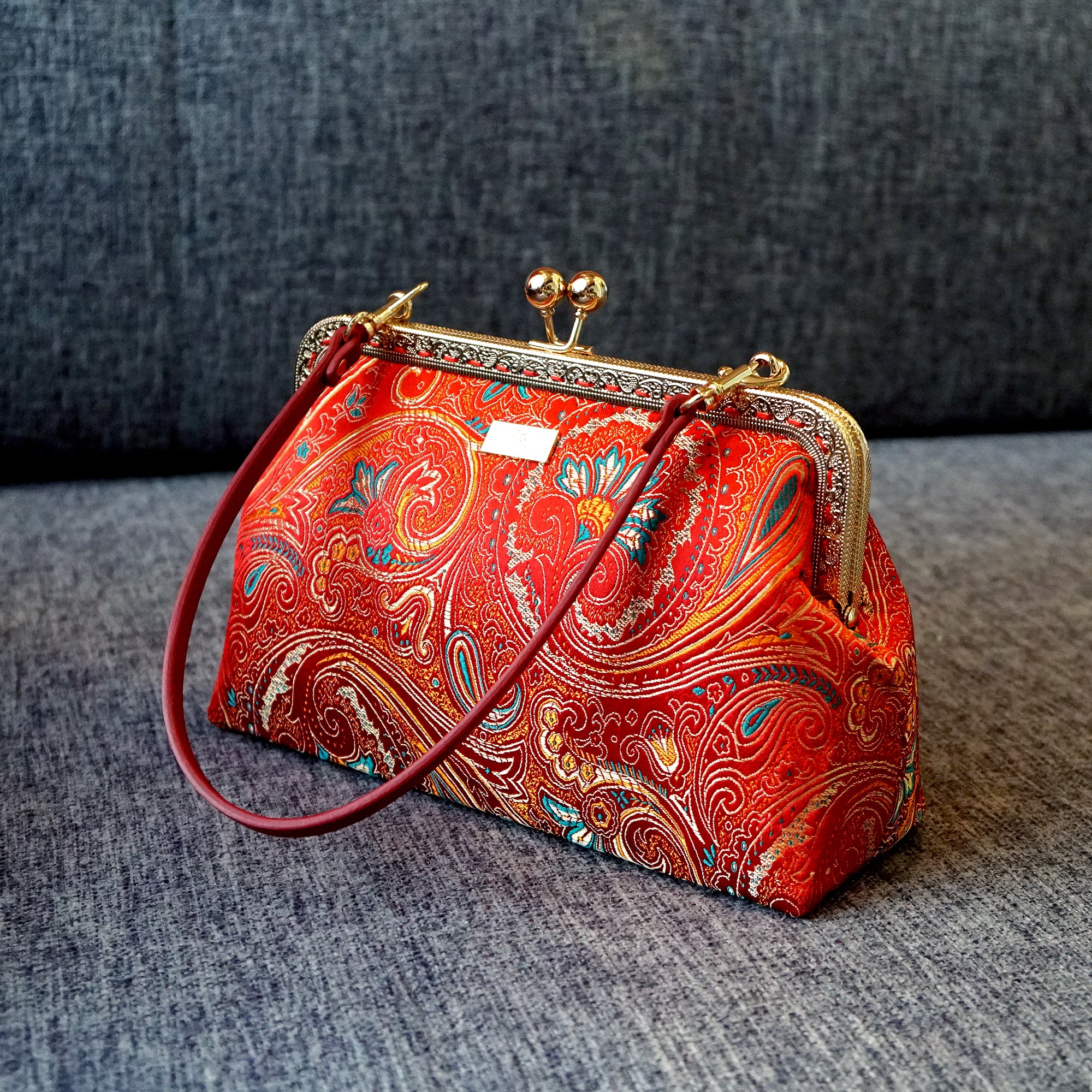 Underarm Bag - Flourishing