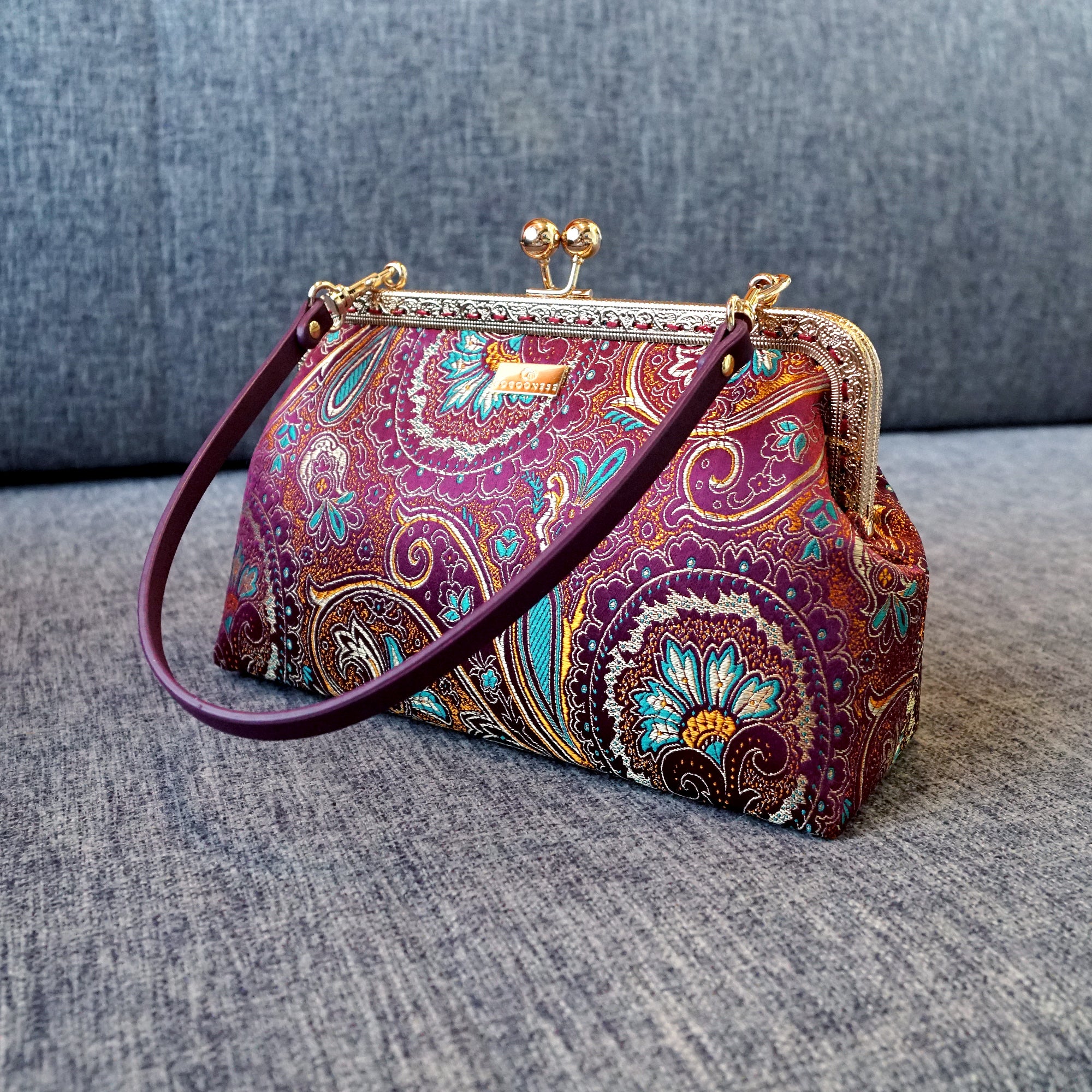 Underarm Bag - Flourishing