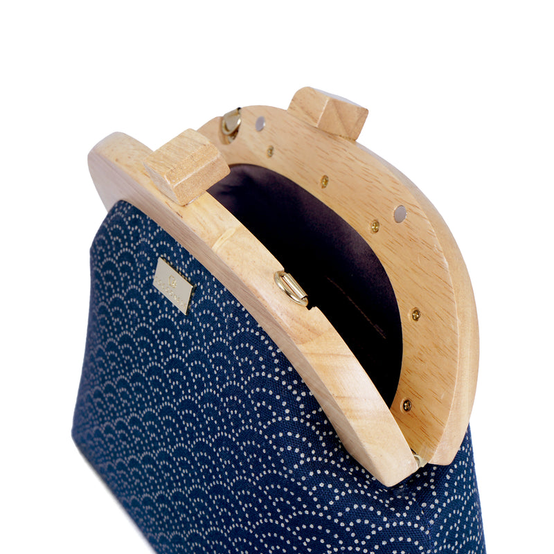 Round Crossbody Bag With Wooden Frame - Under the Wave