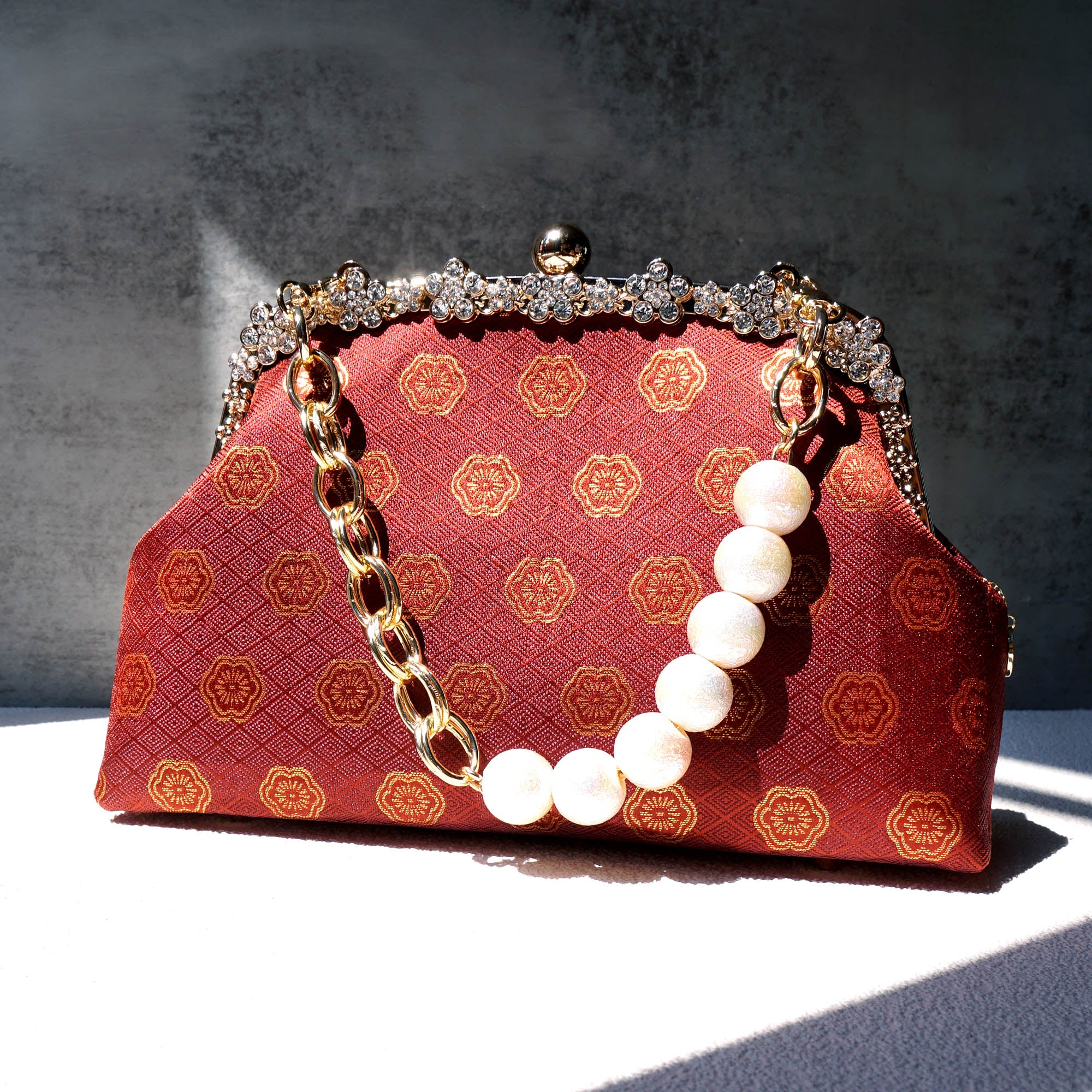 45% OFF - Rhinestone Frame Clutch Bag - Plum Flower