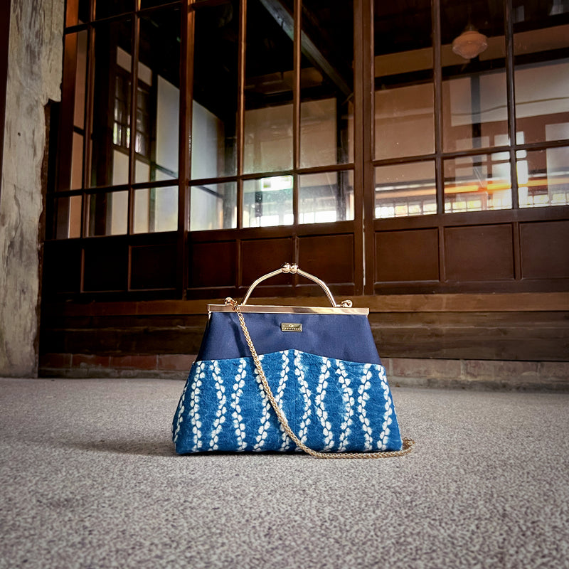 Matchstick Clasp Bag - Shibori Vertical Grain