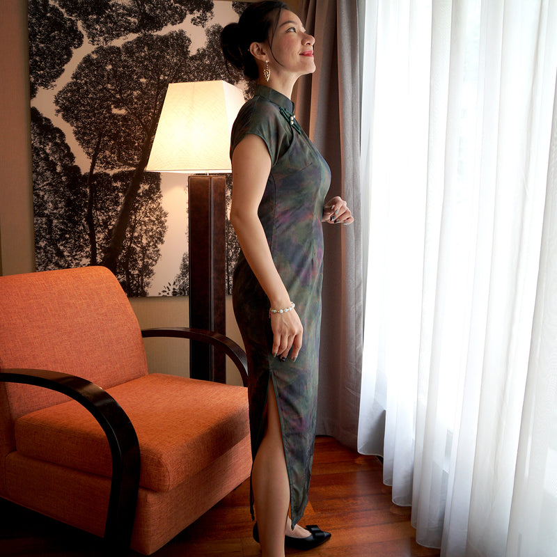 Short Sleeve Cheongsam - Monet Wall