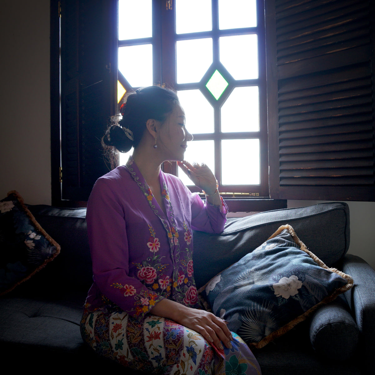 Nyonya Kebaya Blouse - Lestari Malam (size:L)