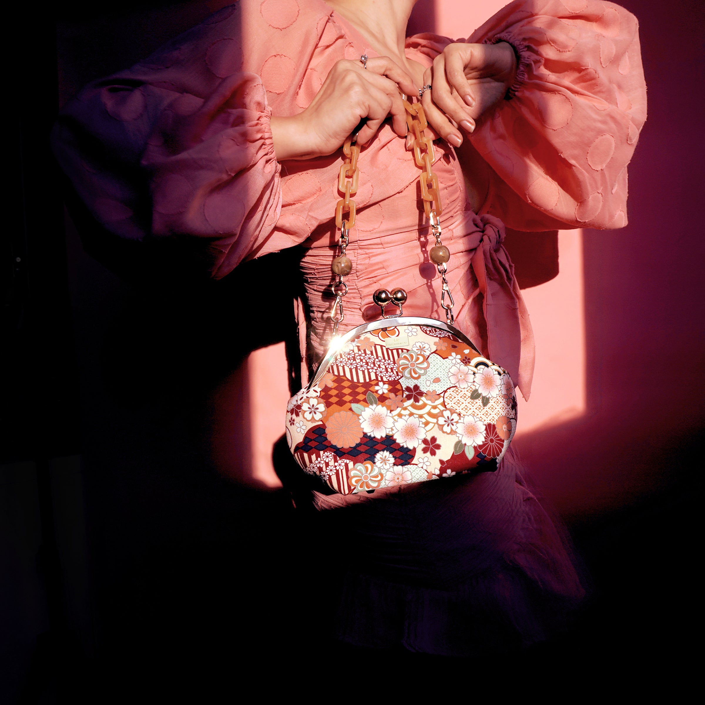 Acrylic Chain Handle Clasp Sling Bag - Natsume