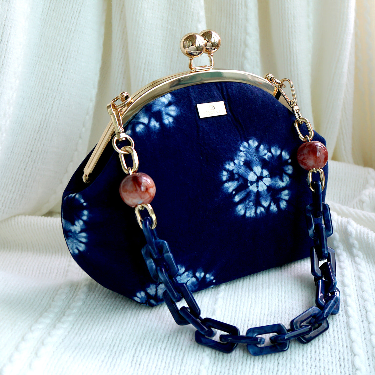 Acrylic Chain Handle Clasp Sling Bag - Indigo Eclipse