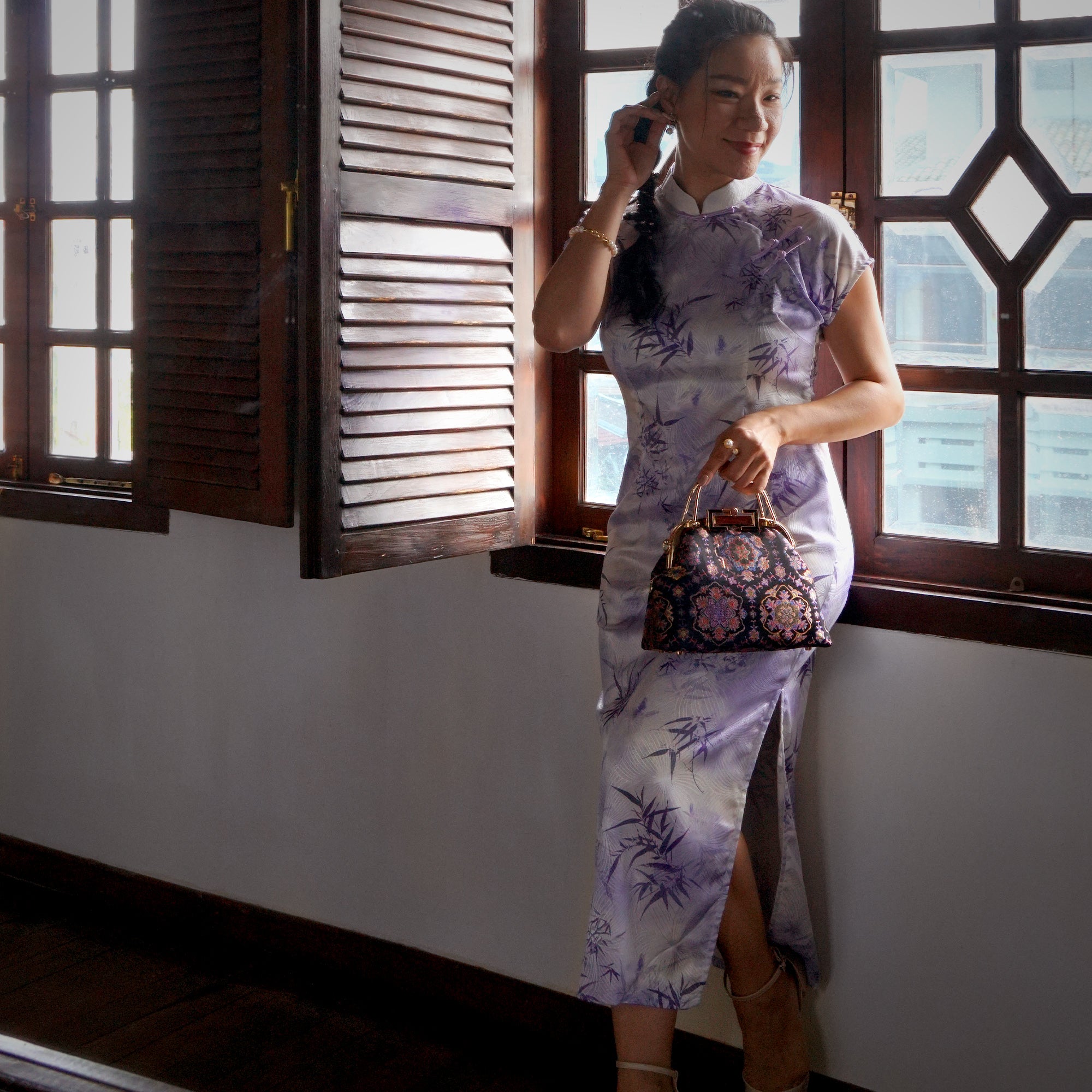 Clasp Crossbody Bag - Stained Glass