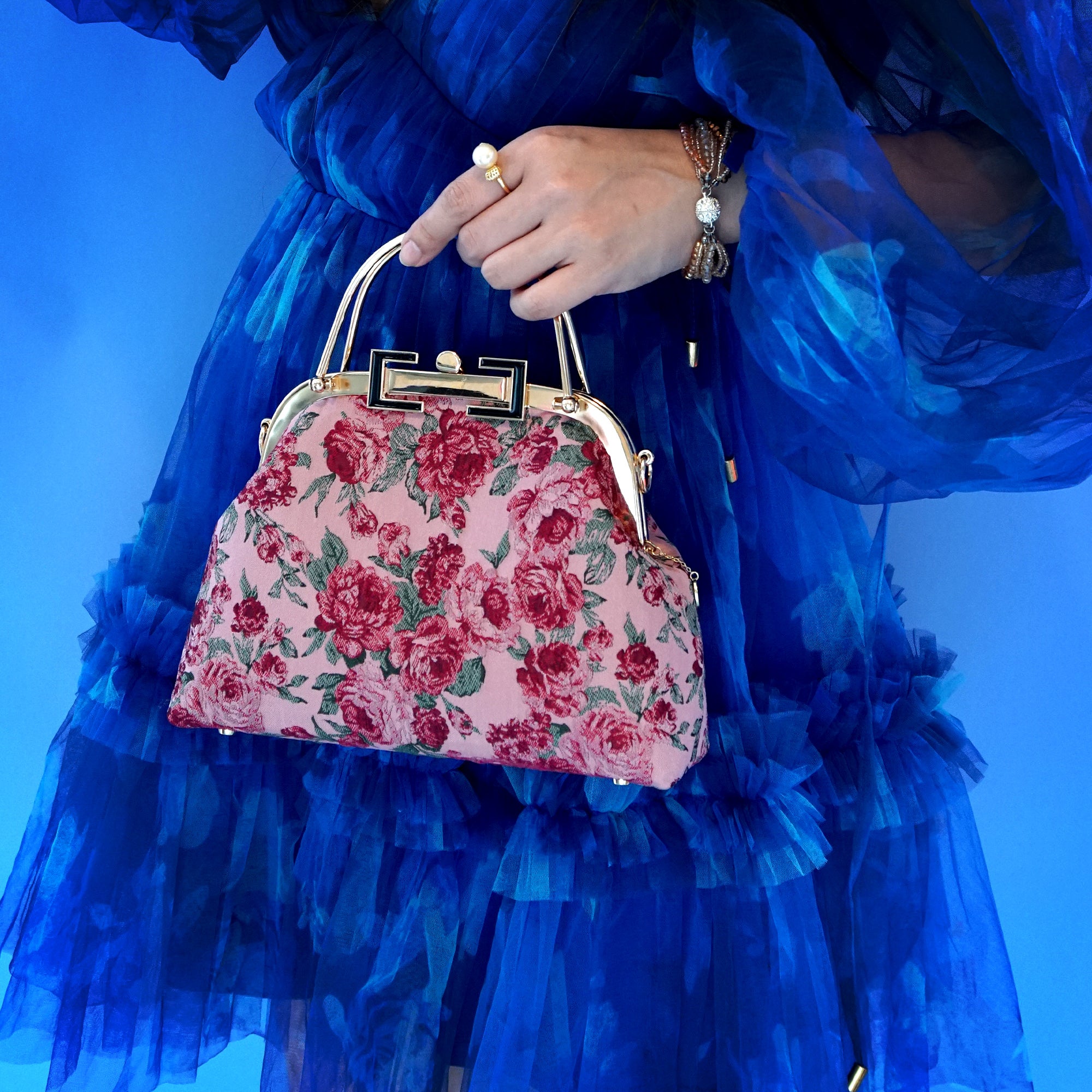 Clasp Crossbody Bag - Rose of Versailles