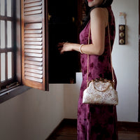 Clasp Crossbody Bag - Jasminoides