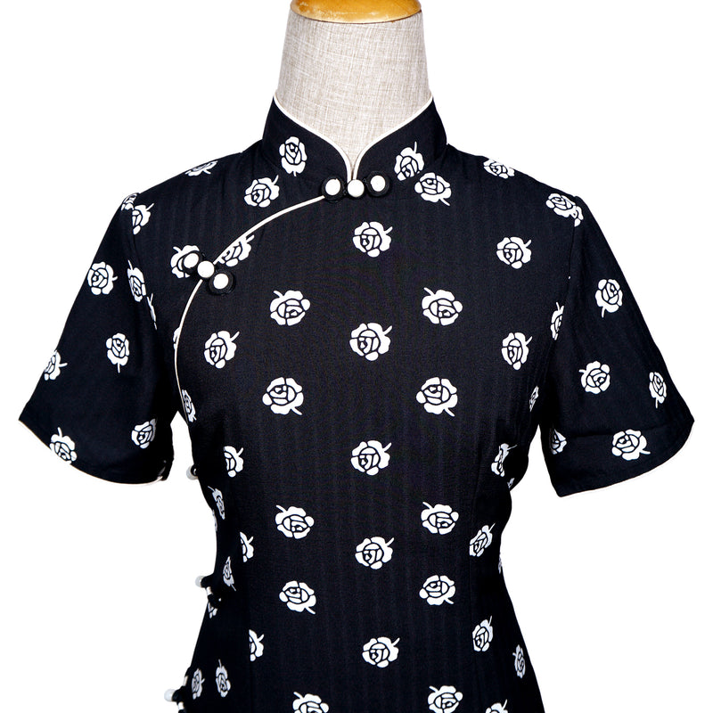 Short Sleeve Cheongsam - Camellia Ink