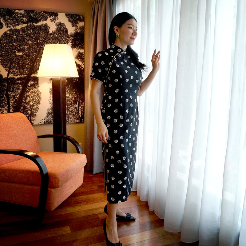 Short Sleeve Cheongsam - Camellia Ink